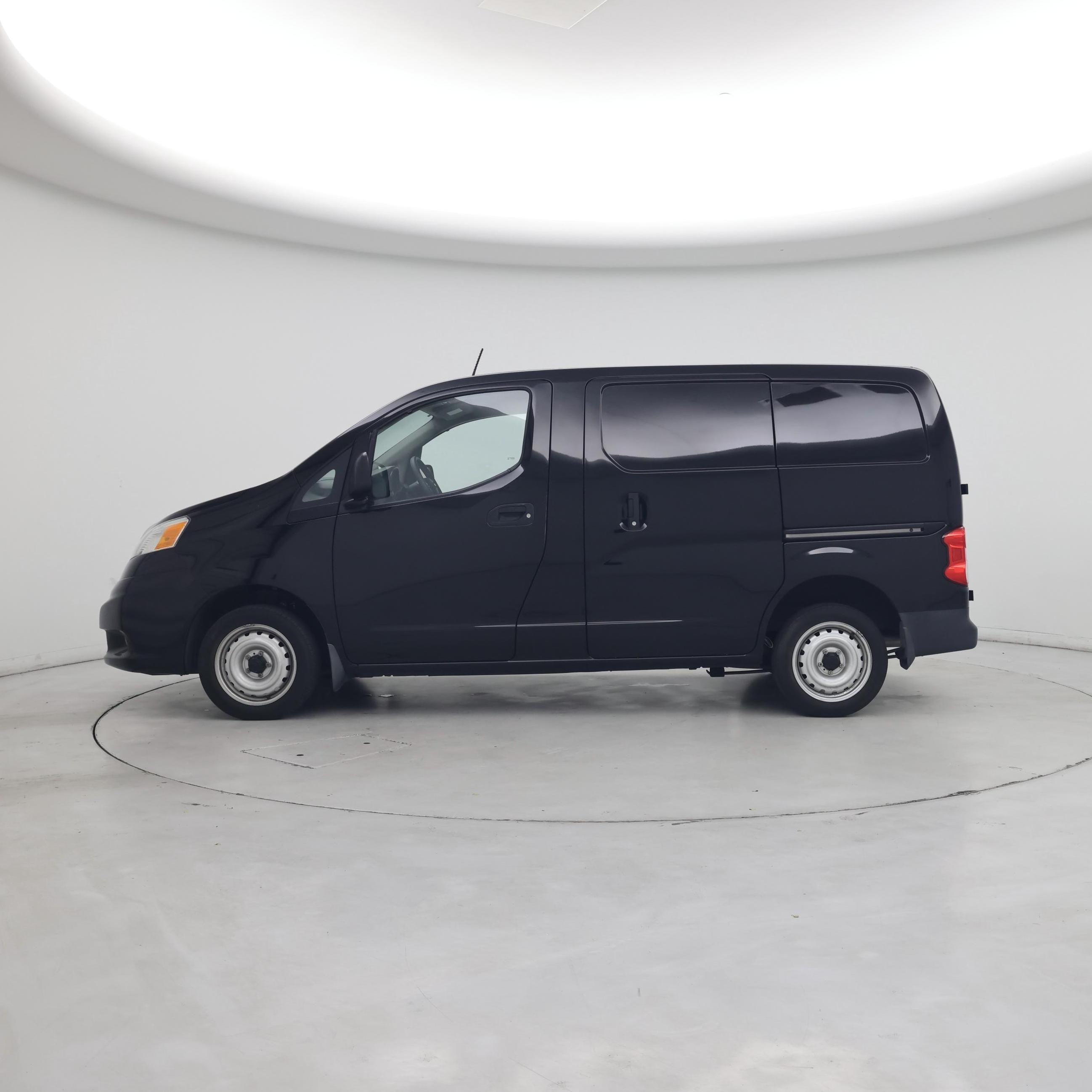 Thumbnail: 2020 Nissan NV200 - 3