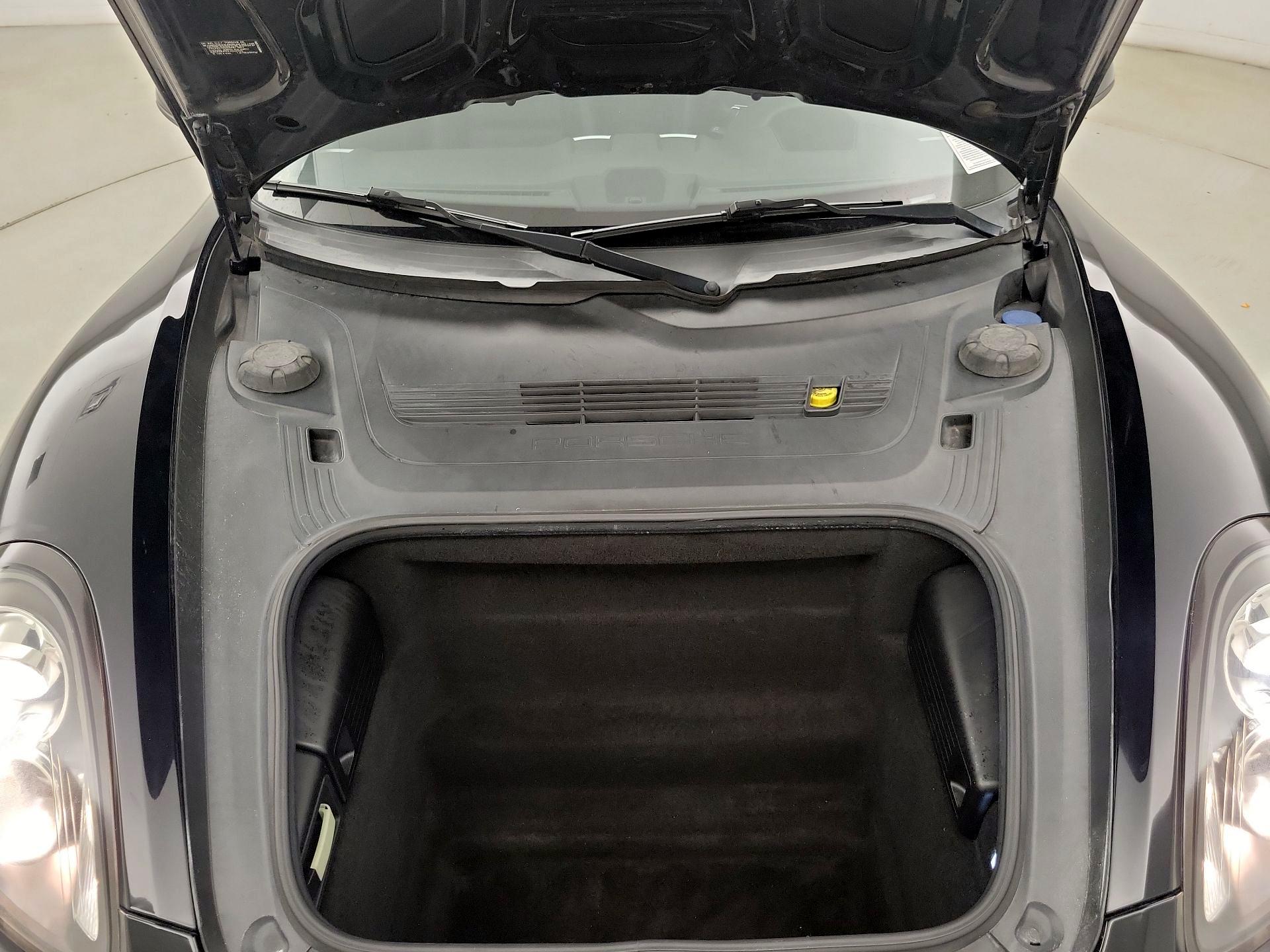 Thumbnail: 2015 Porsche Cayman - 18