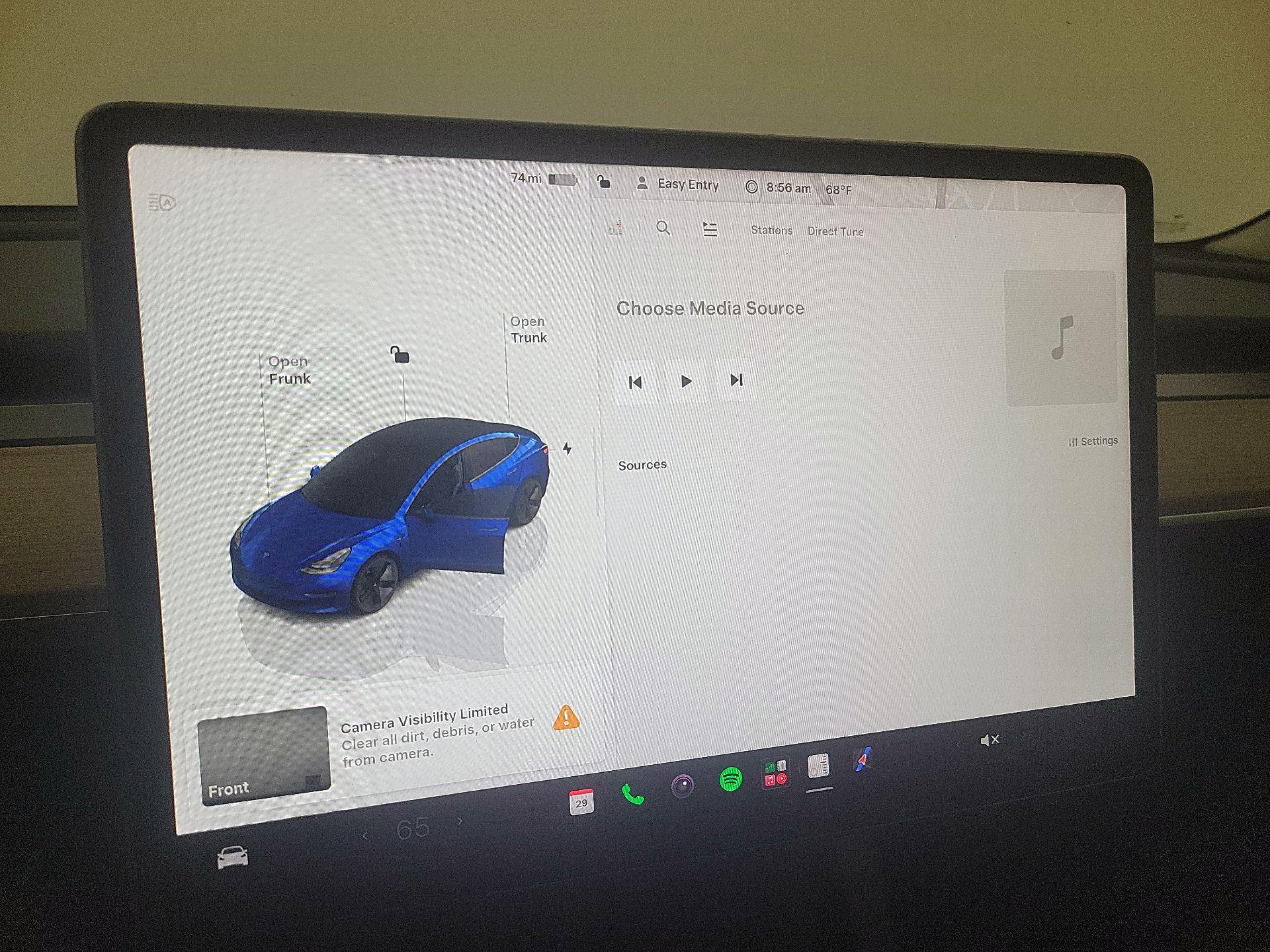 Thumbnail: 2022 Tesla Model 3 - 15