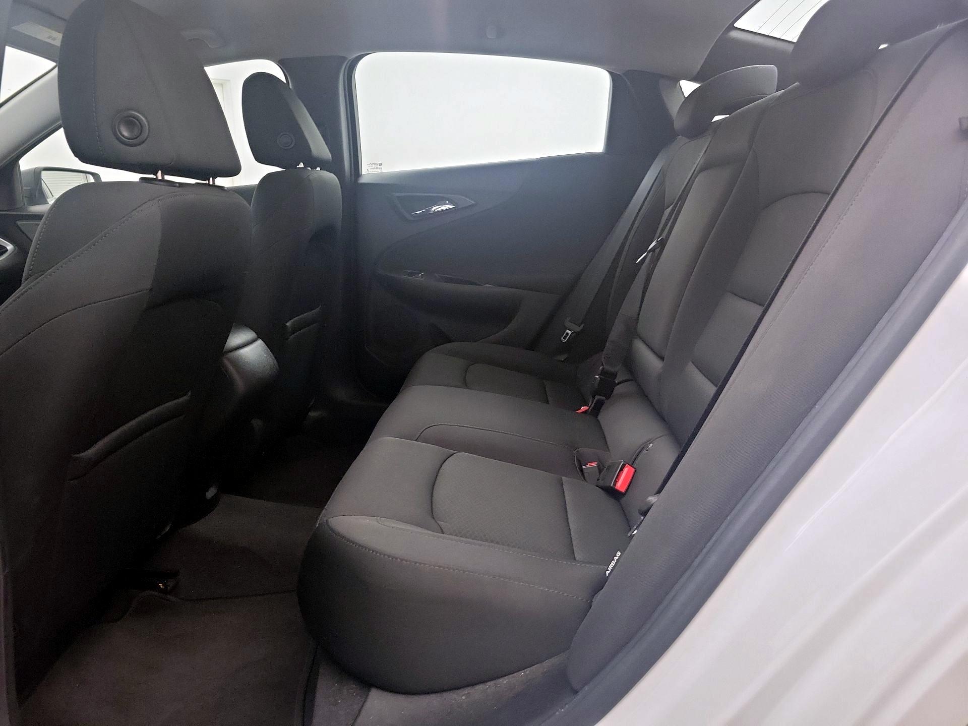 Thumbnail: 2016 Chevrolet Malibu - 19