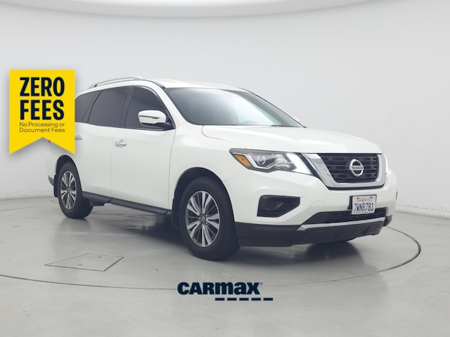 White 2017 Nissan Pathfinder SUV / Crossover Front-Wheel Drive Automatic