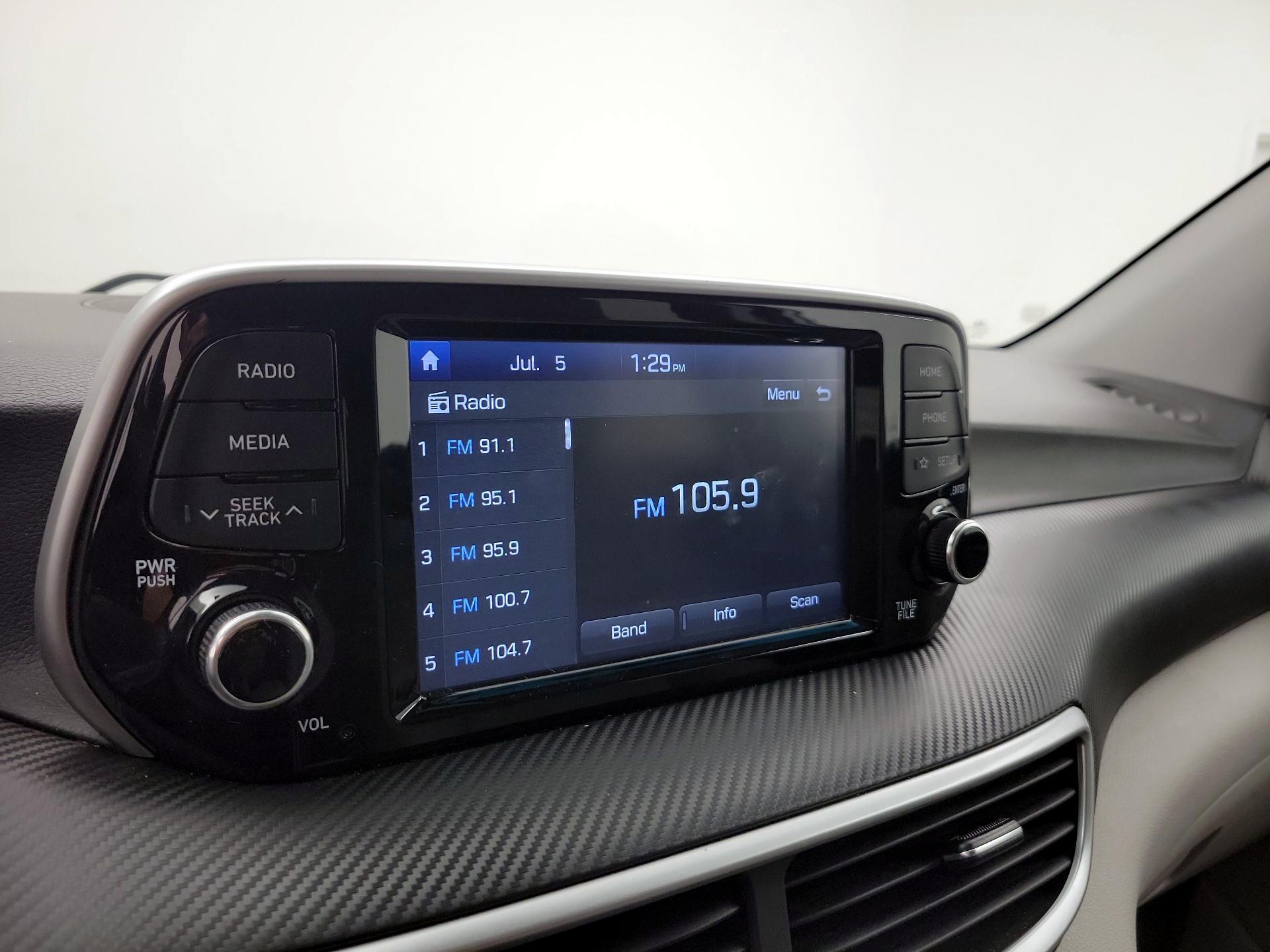 Thumbnail: 2019 Hyundai Tucson - 15