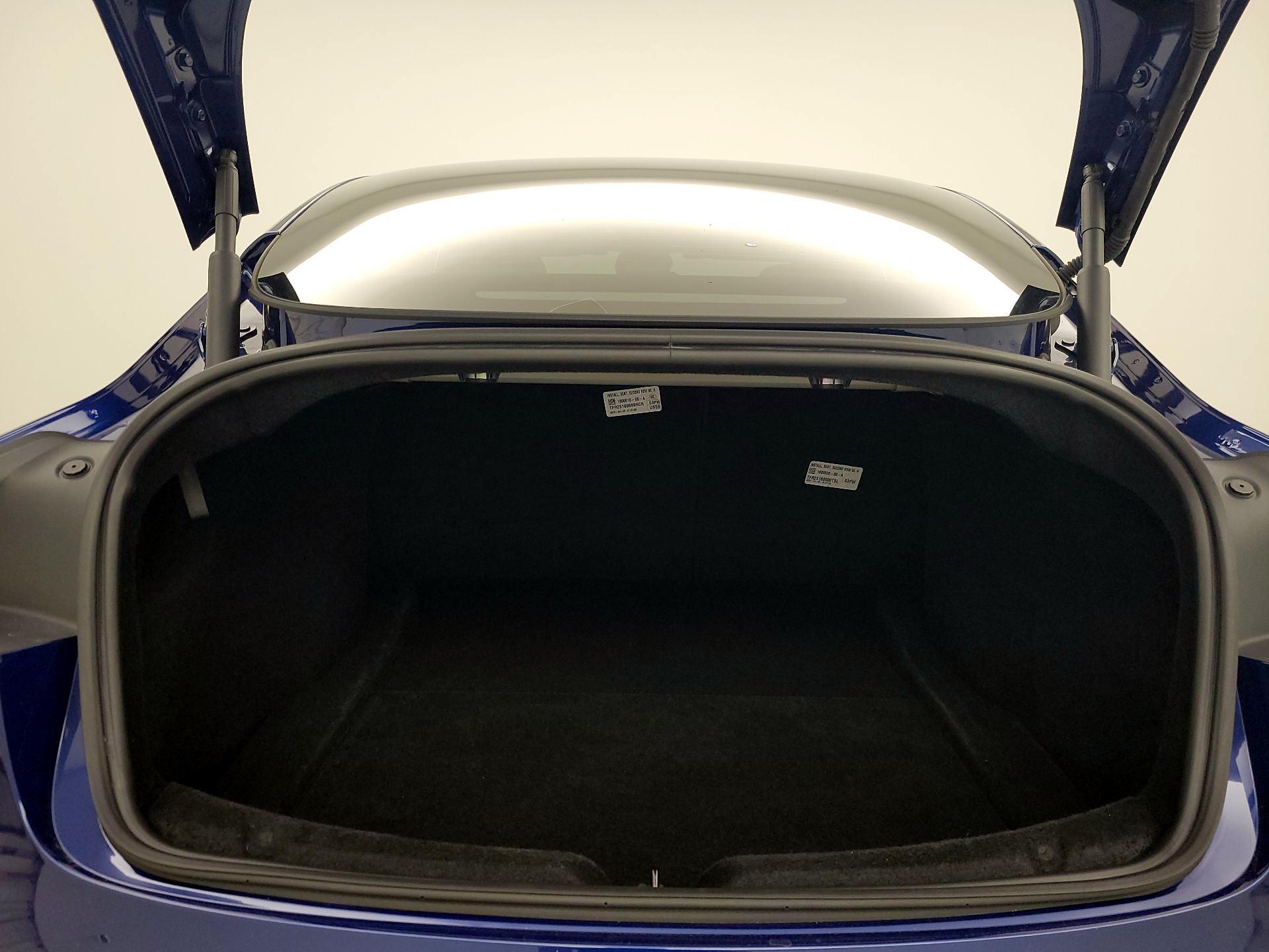 Thumbnail: 2025 Tesla Model 3 - 19