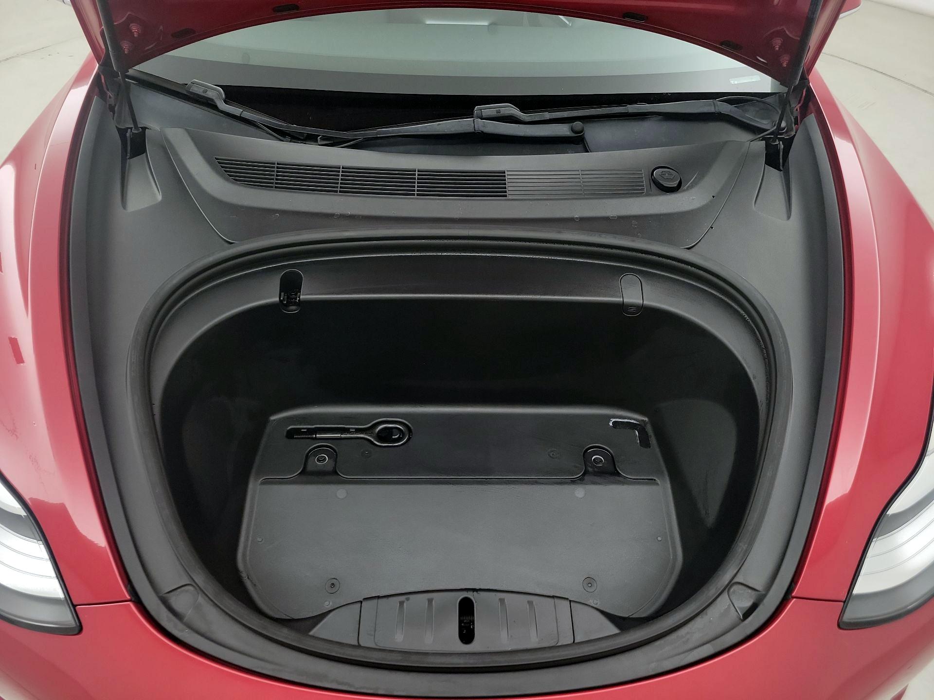 Thumbnail: 2019 Tesla Model 3 - 20