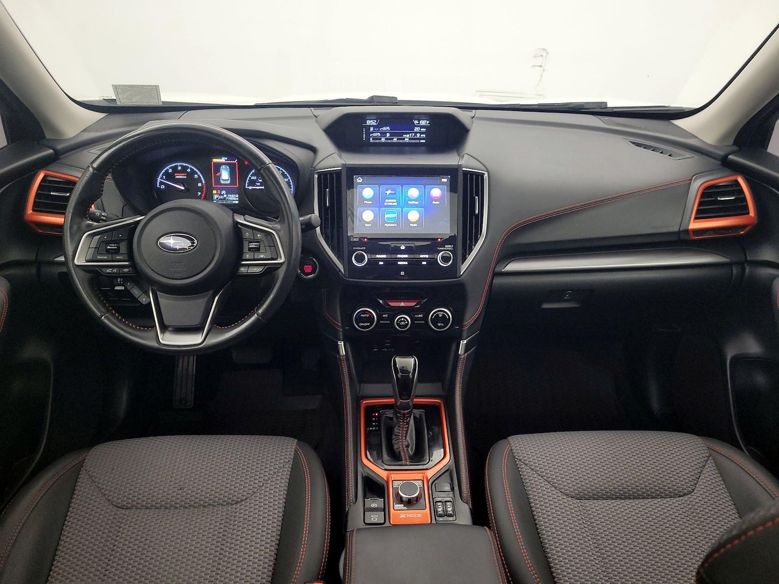 Apple CarPlay® & Android Auto™