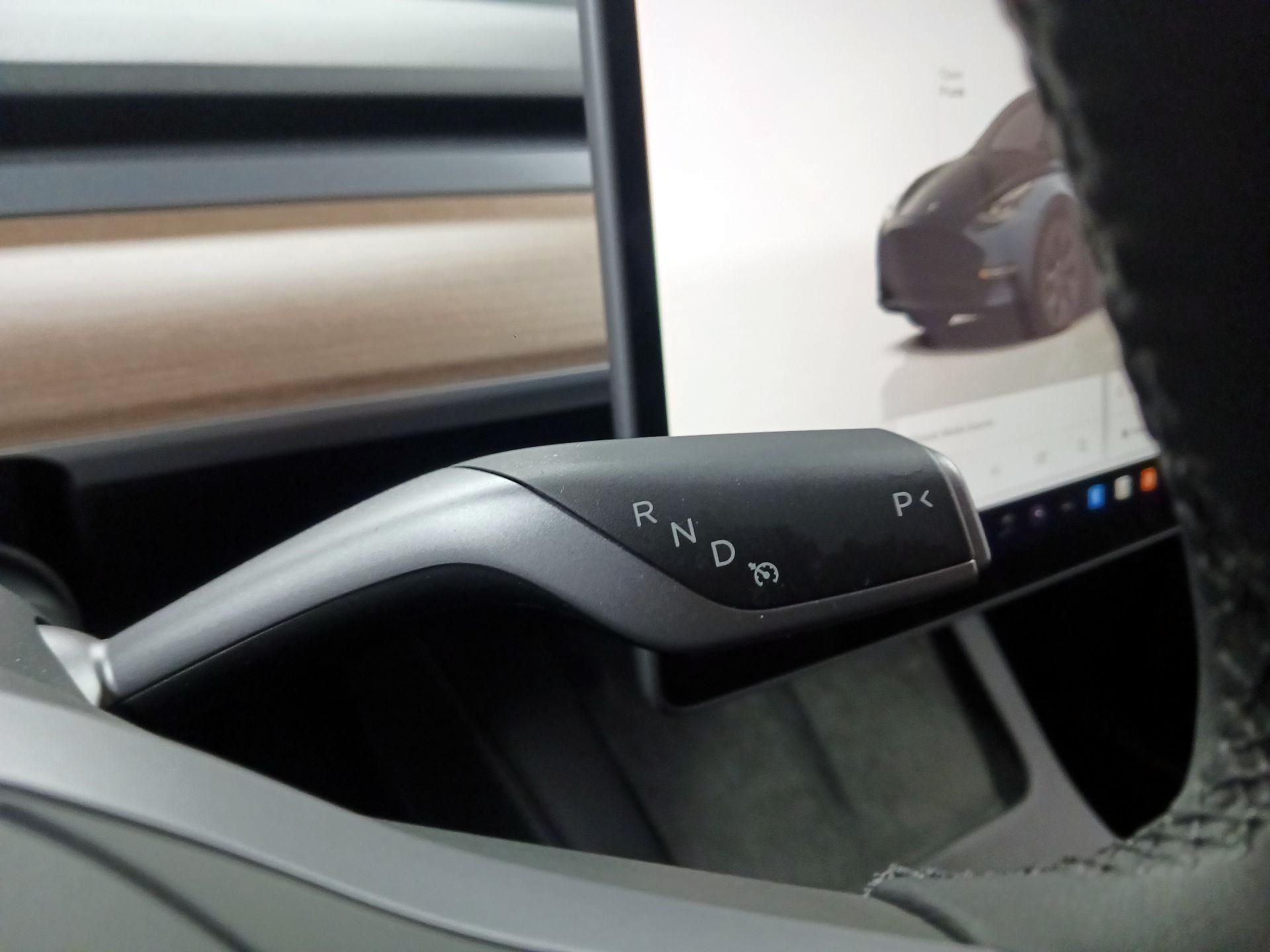 Thumbnail: 2025 Tesla Model Y - 14