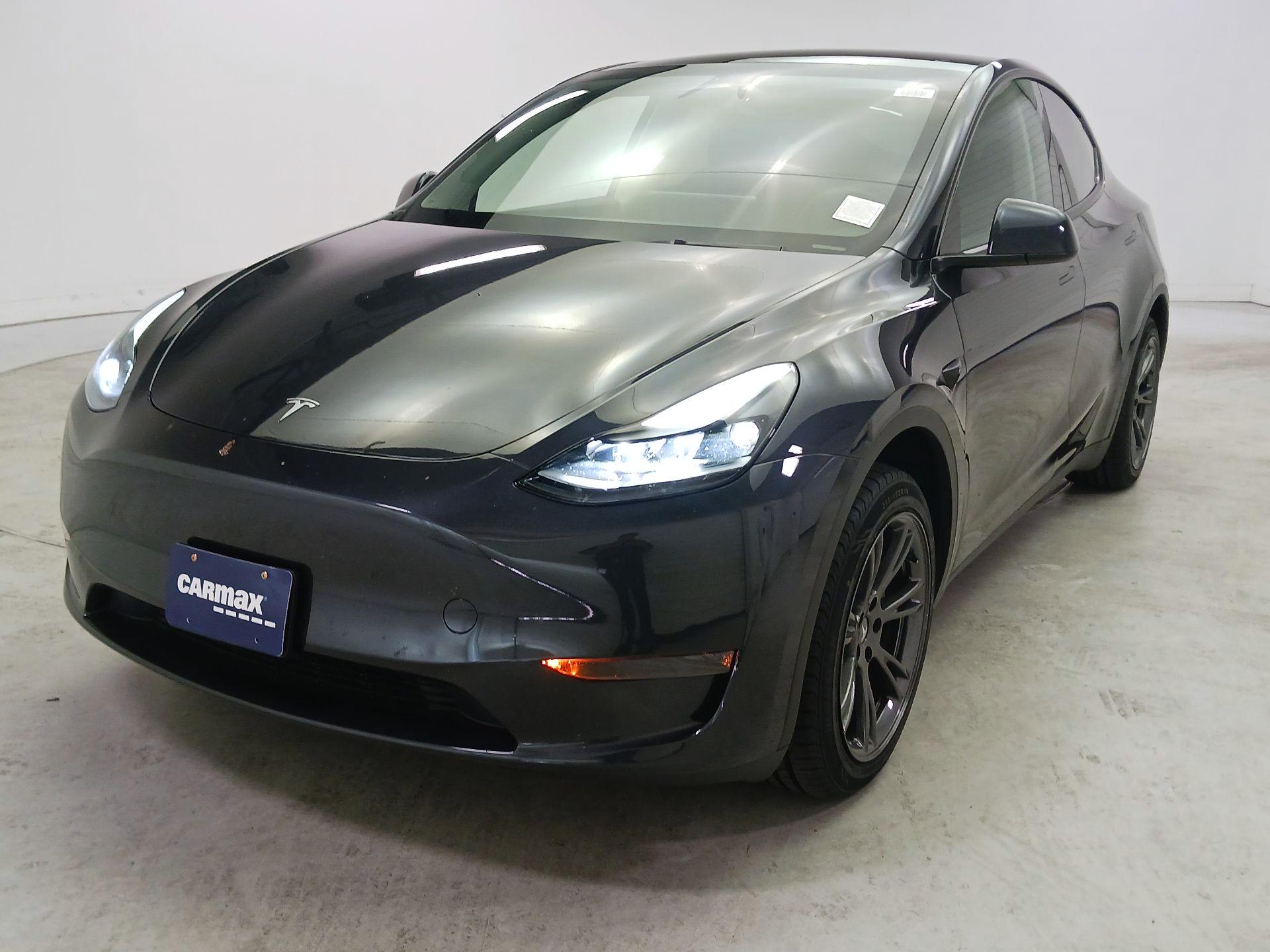 Thumbnail: 2025 Tesla Model Y - 3