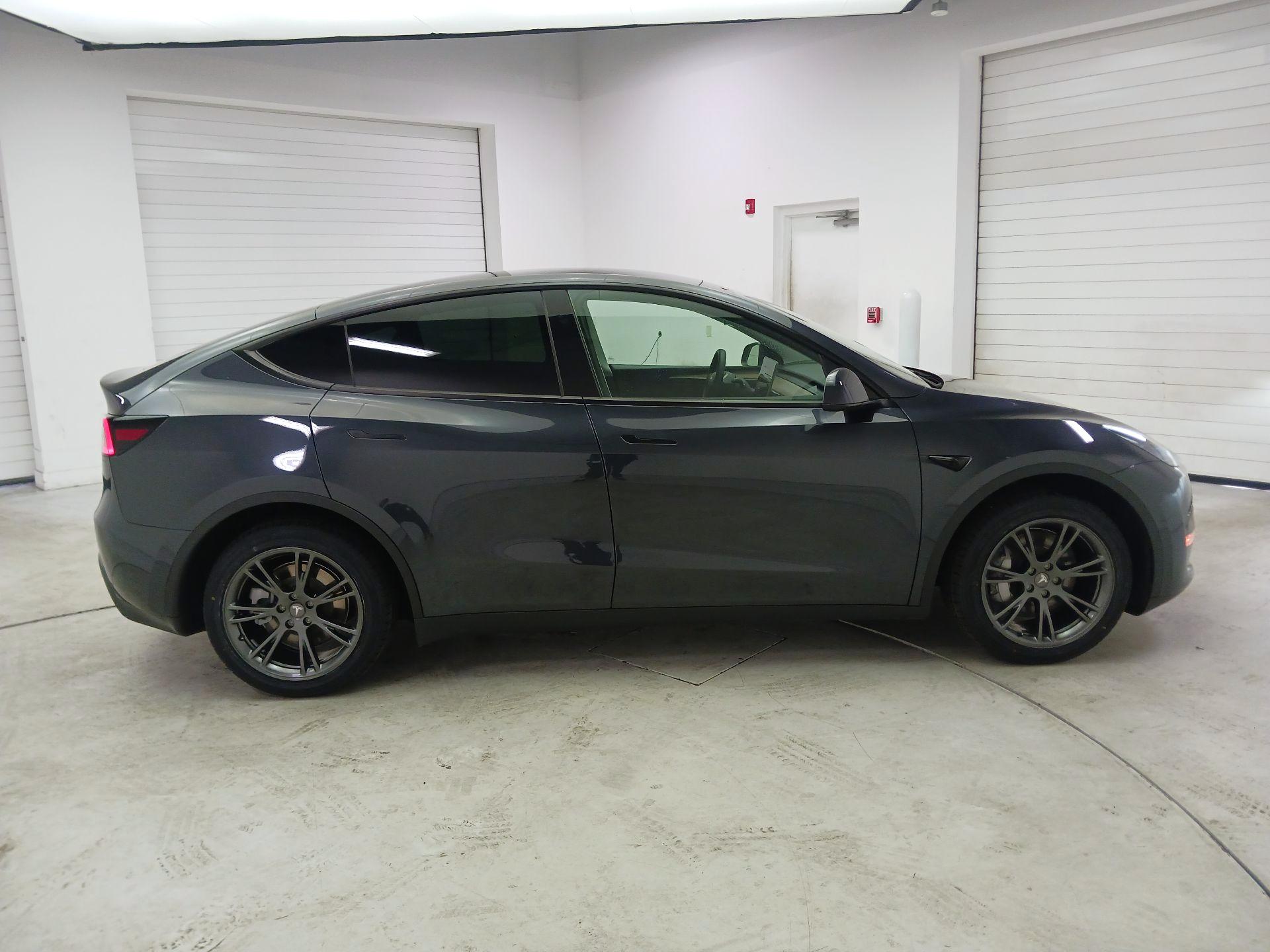 Thumbnail: 2025 Tesla Model Y - 4