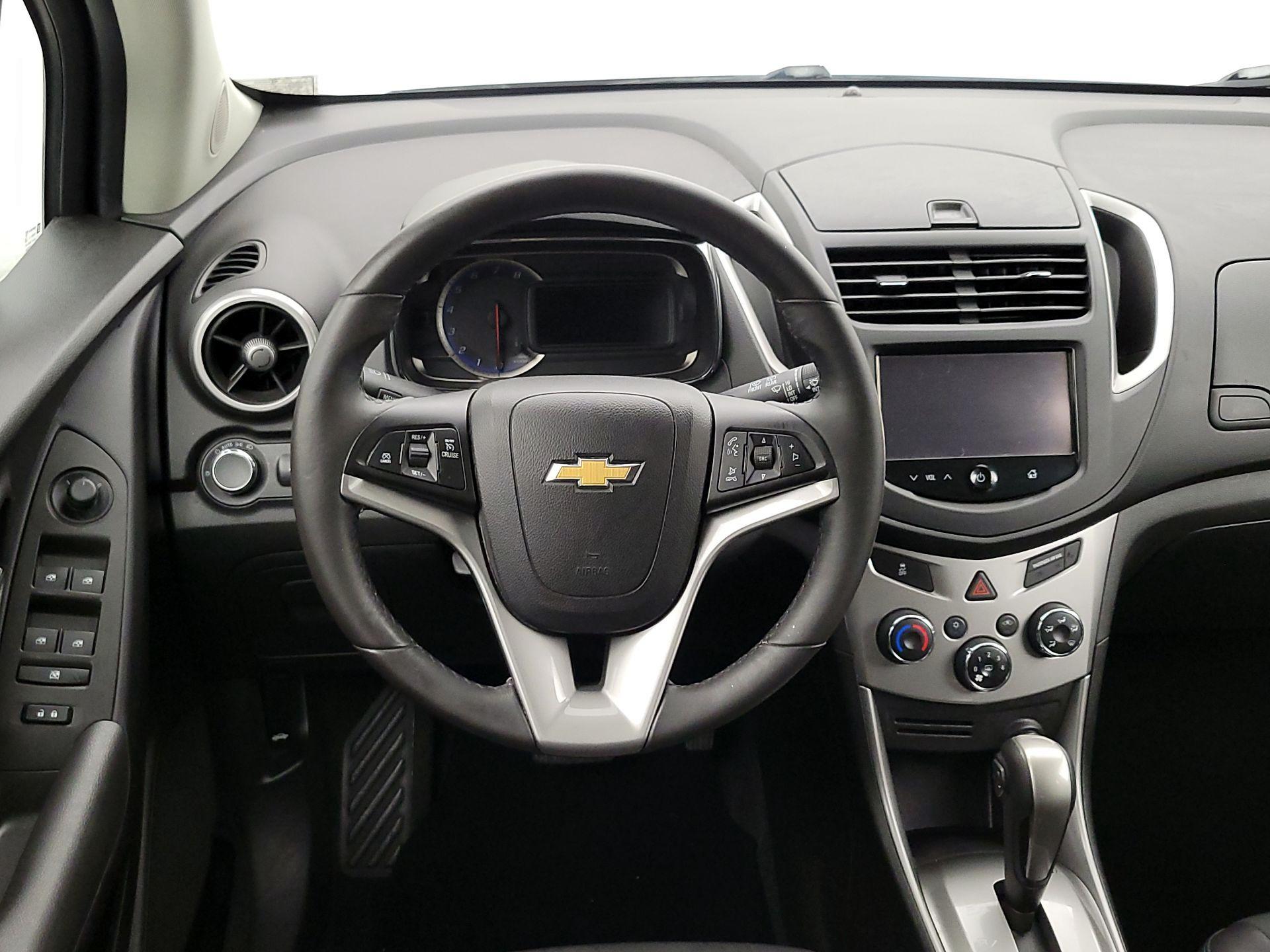 Thumbnail: 2015 Chevrolet Trax - 10
