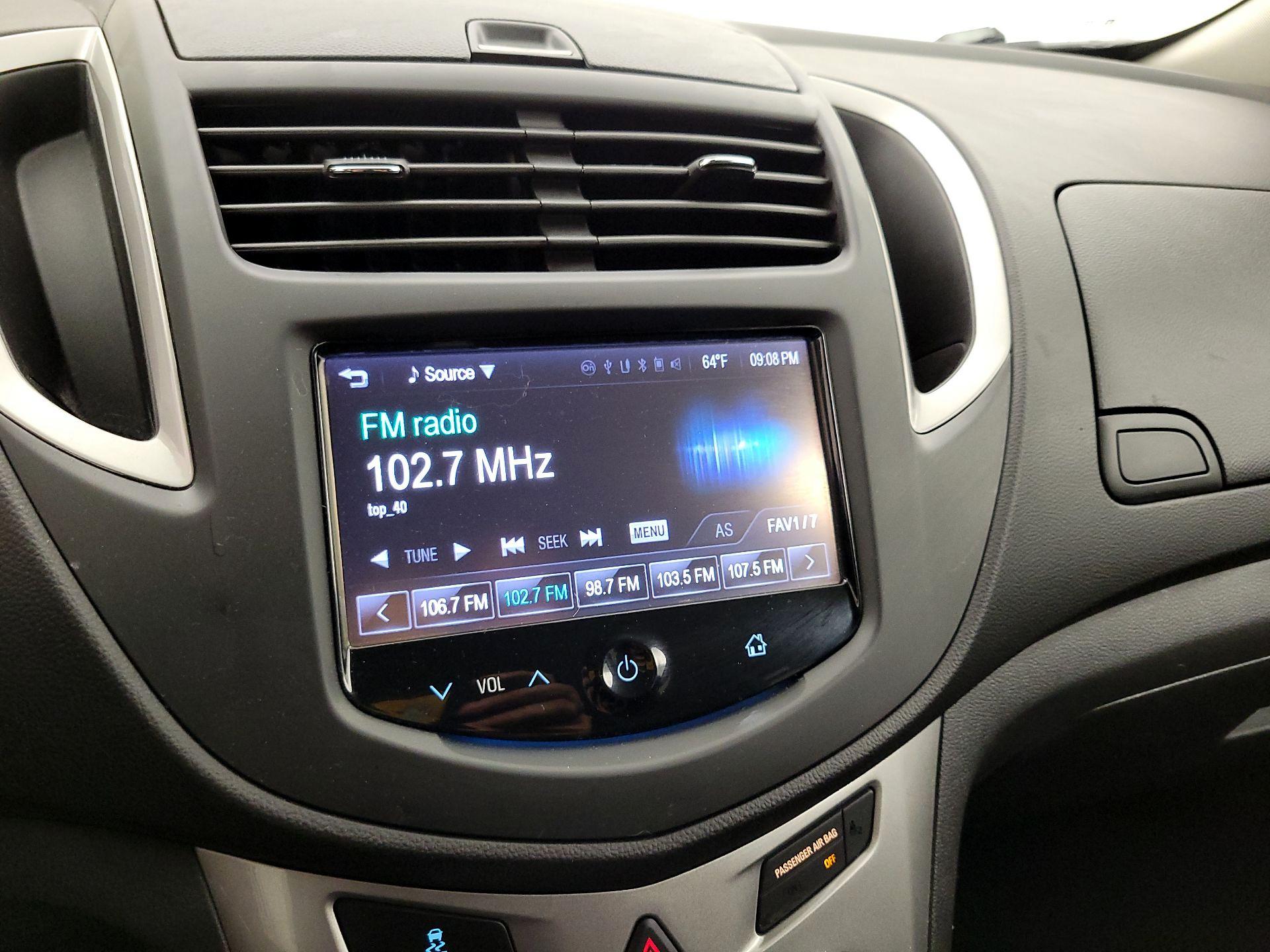 Thumbnail: 2015 Chevrolet Trax - 15