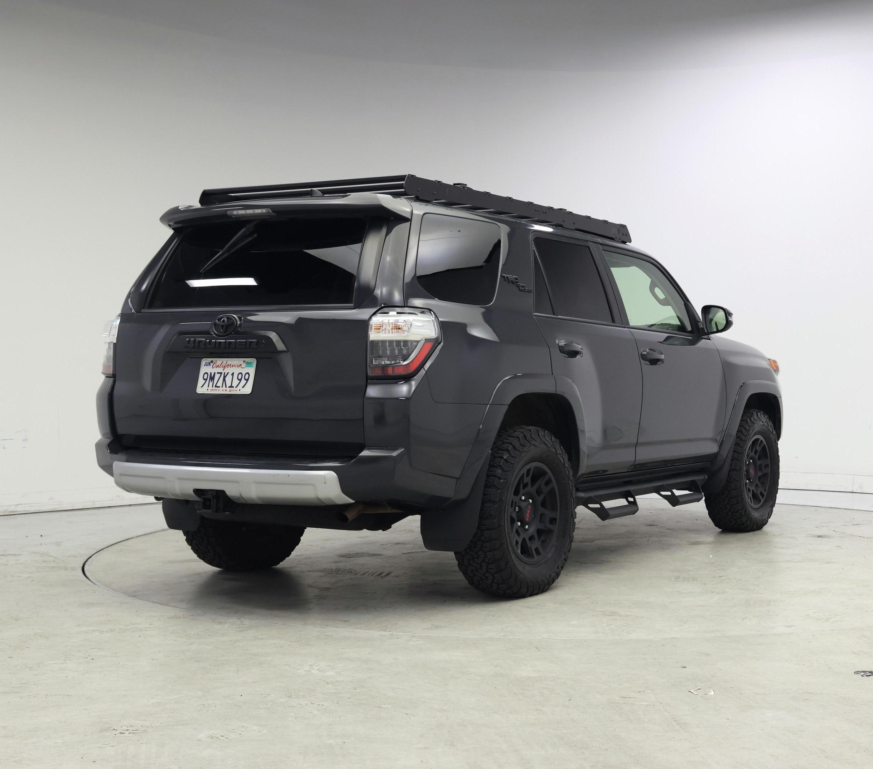 Thumbnail: 2024 Toyota 4Runner - 8