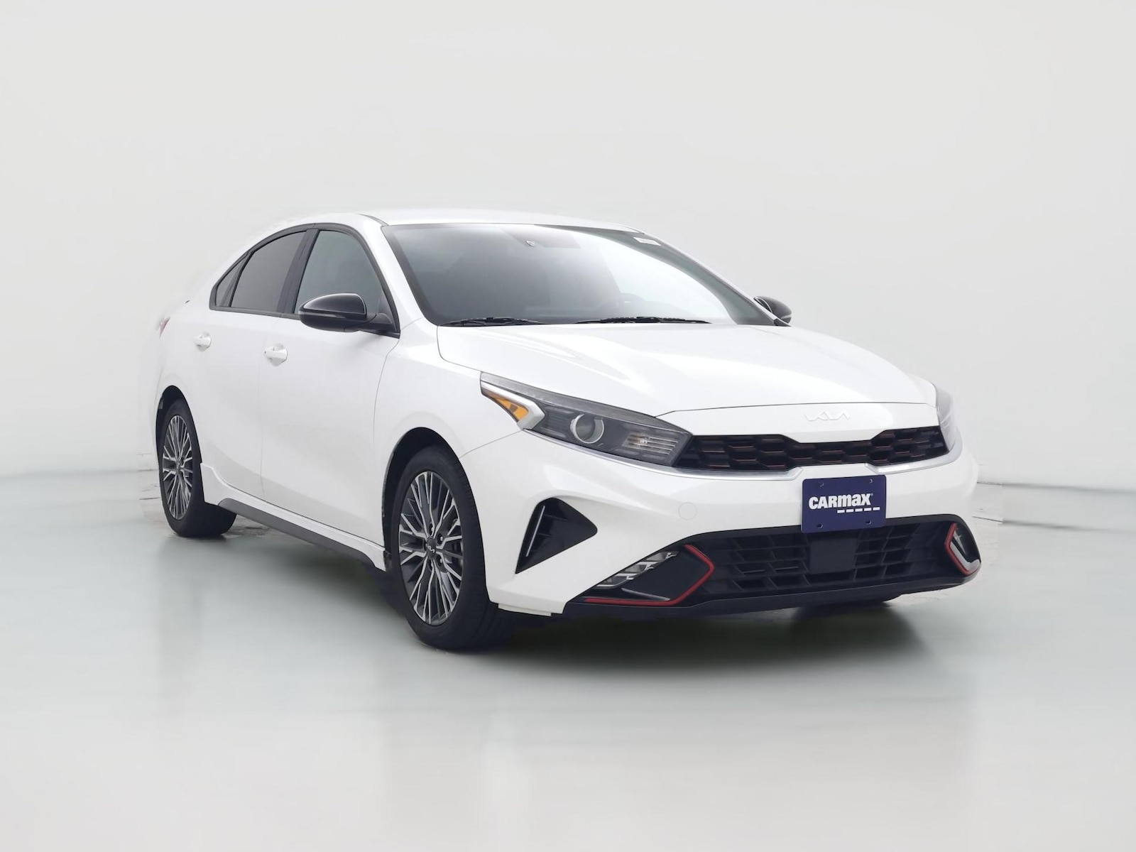 2023 Kia Forte GT-Line - Photo 1