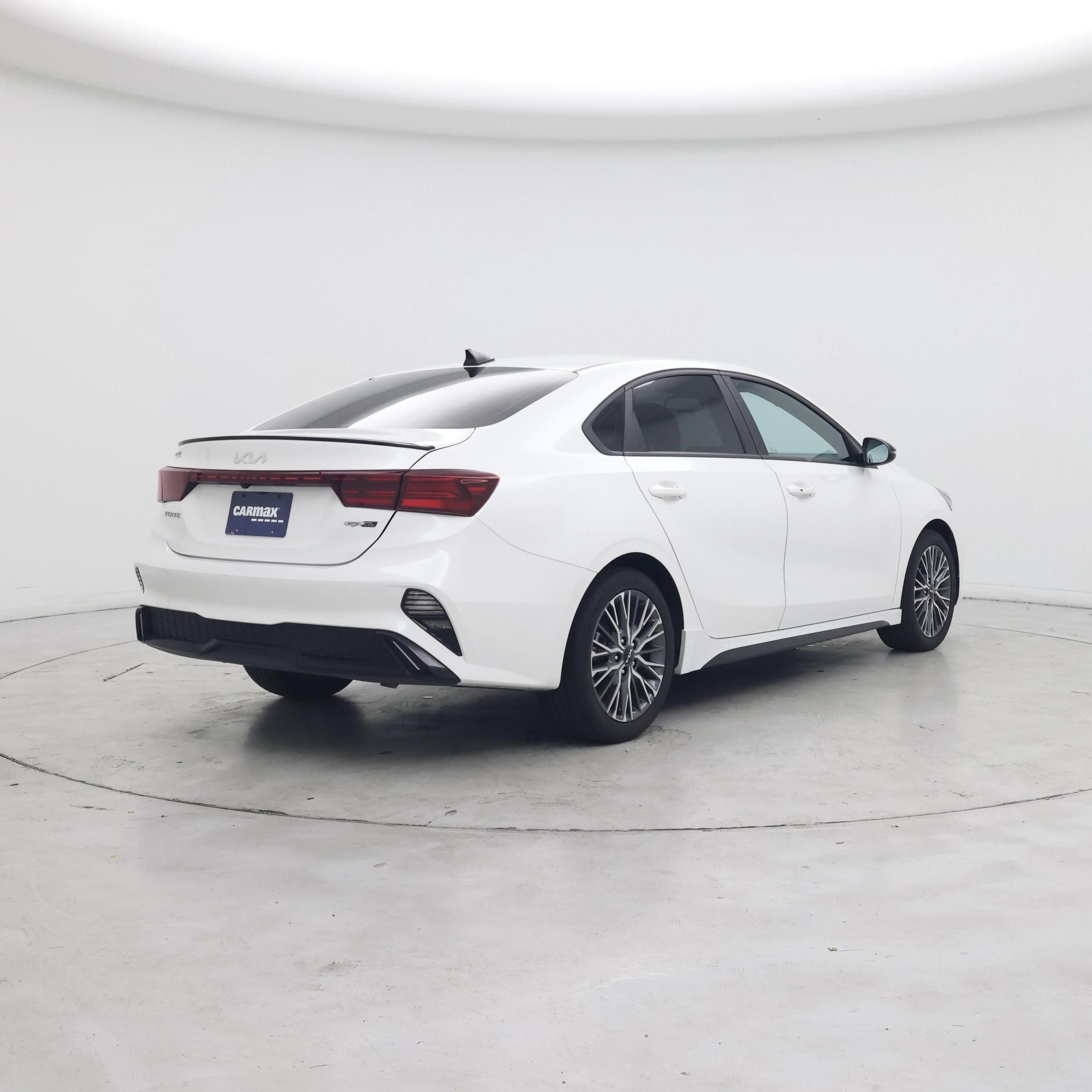 Thumbnail: 2023 Kia Forte - 8