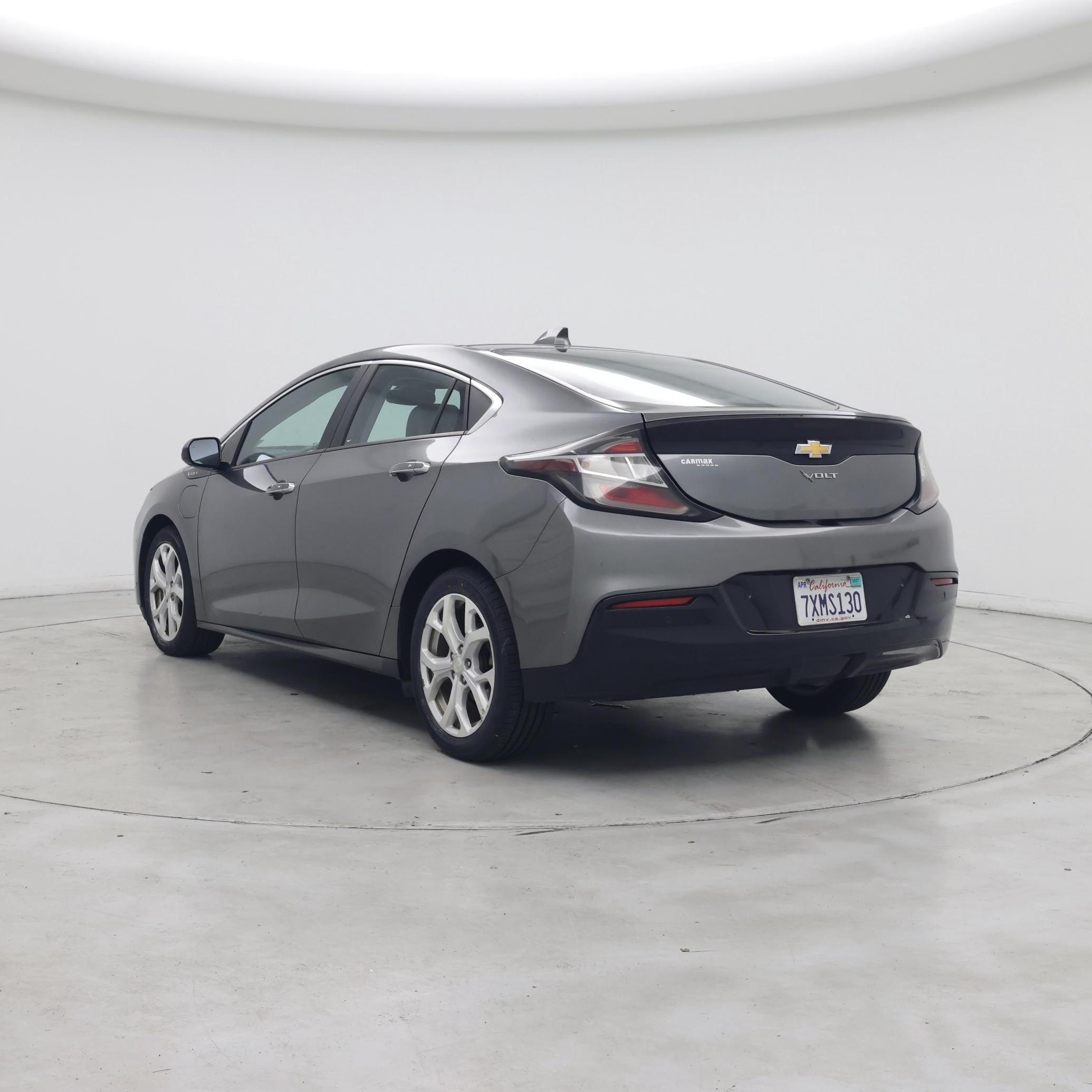 Thumbnail: 2017 Chevrolet Volt - 2