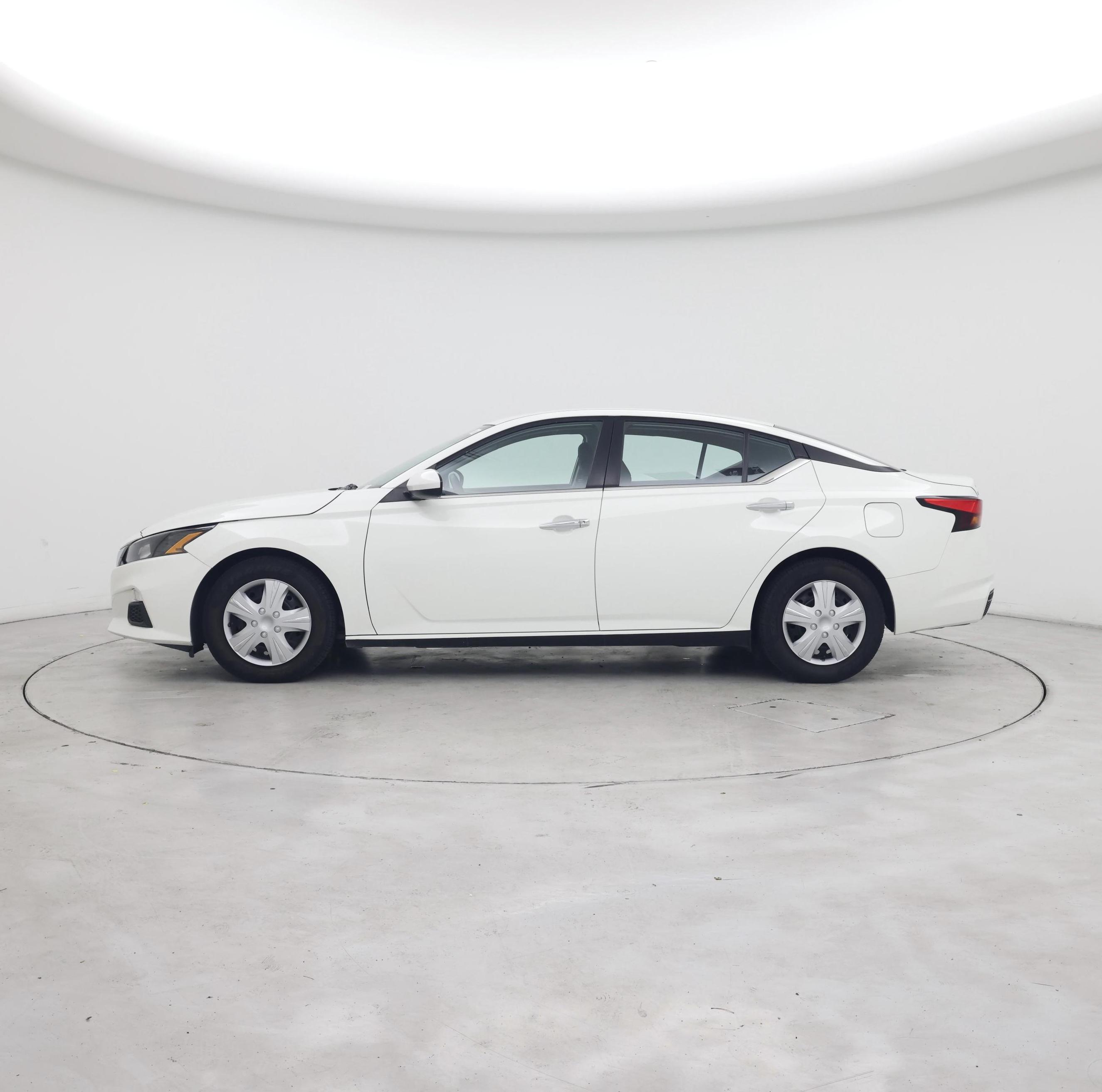 Thumbnail: 2022 Nissan Altima - 3
