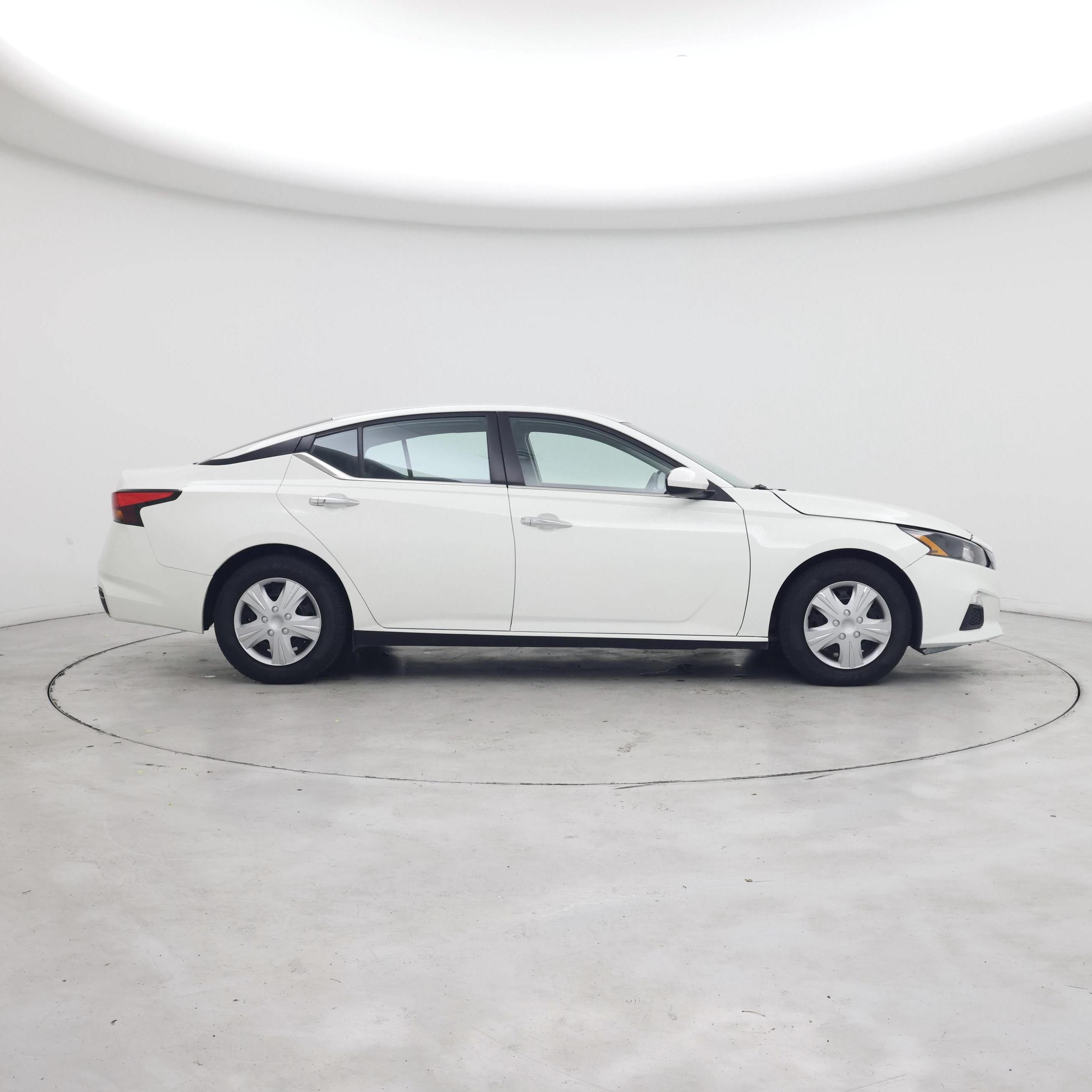 Thumbnail: 2022 Nissan Altima - 7