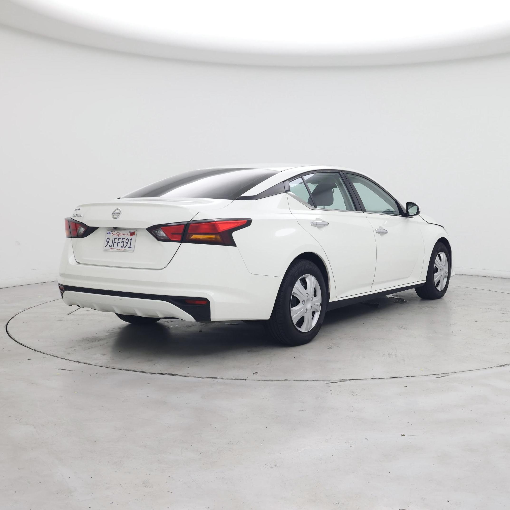 Thumbnail: 2022 Nissan Altima - 8