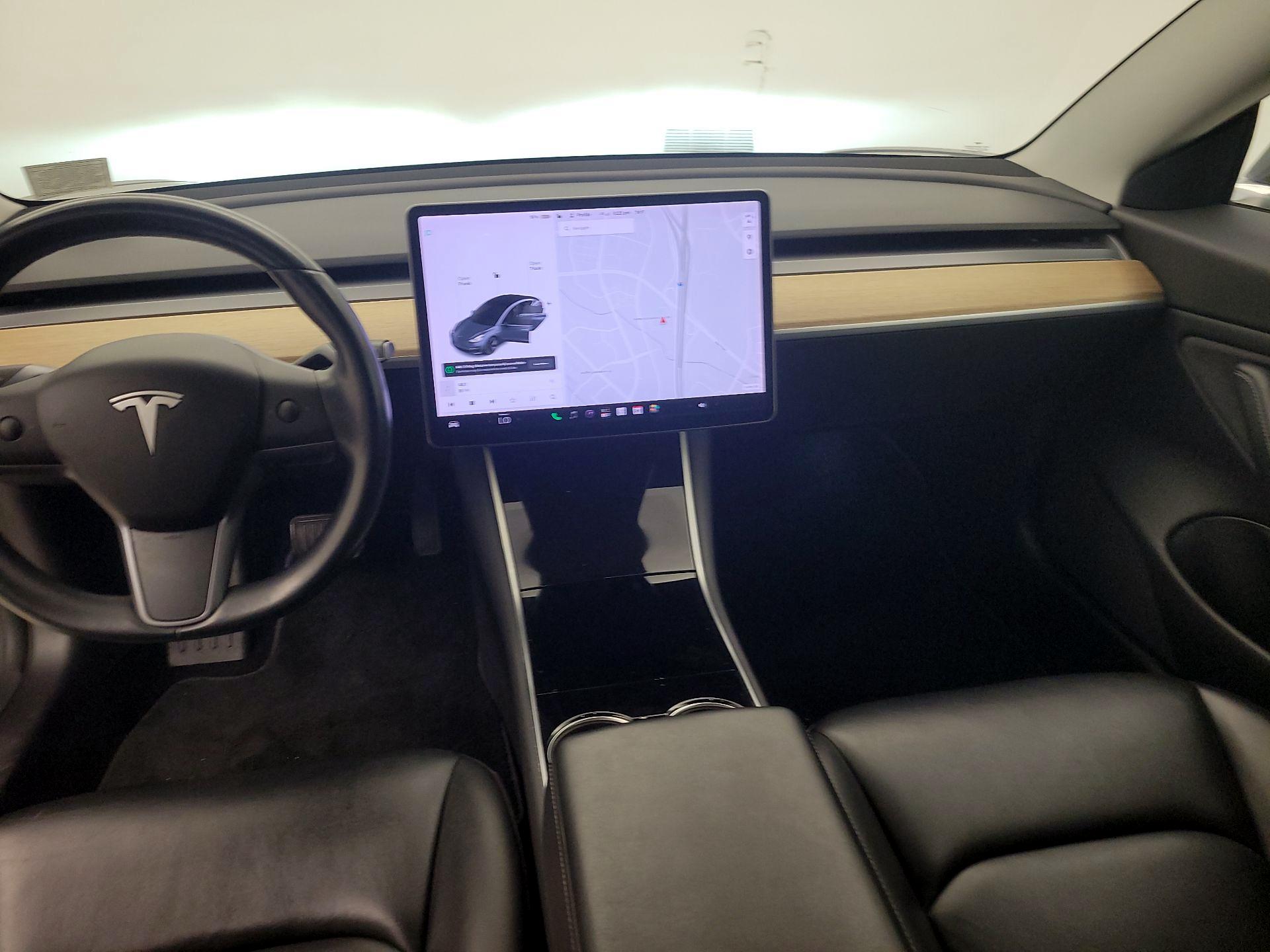 Thumbnail: 2019 Tesla Model 3 - 9