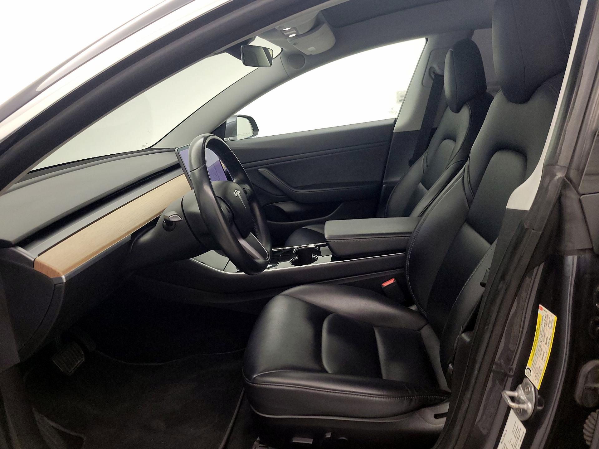 Thumbnail: 2019 Tesla Model 3 - 11