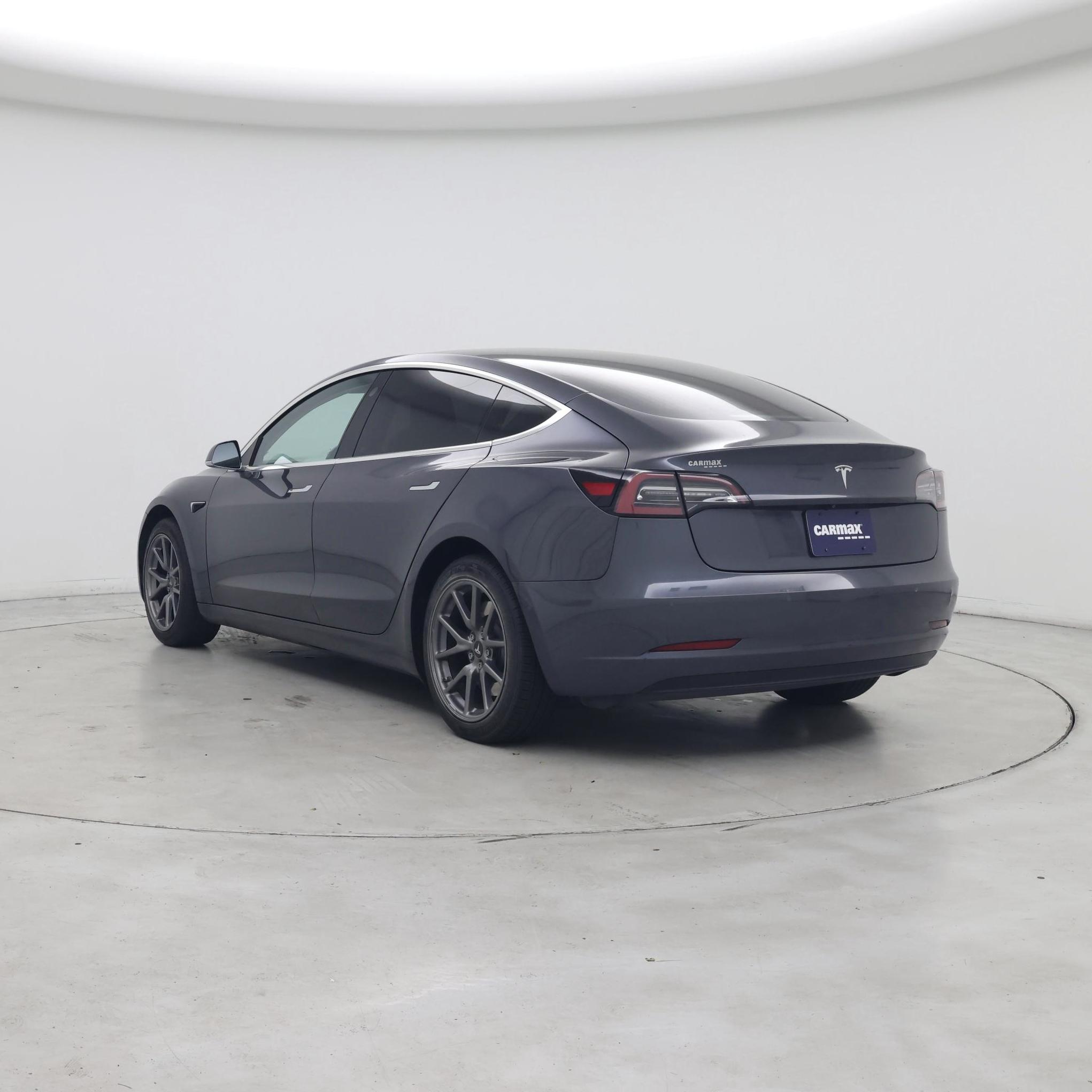 Thumbnail: 2019 Tesla Model 3 - 2