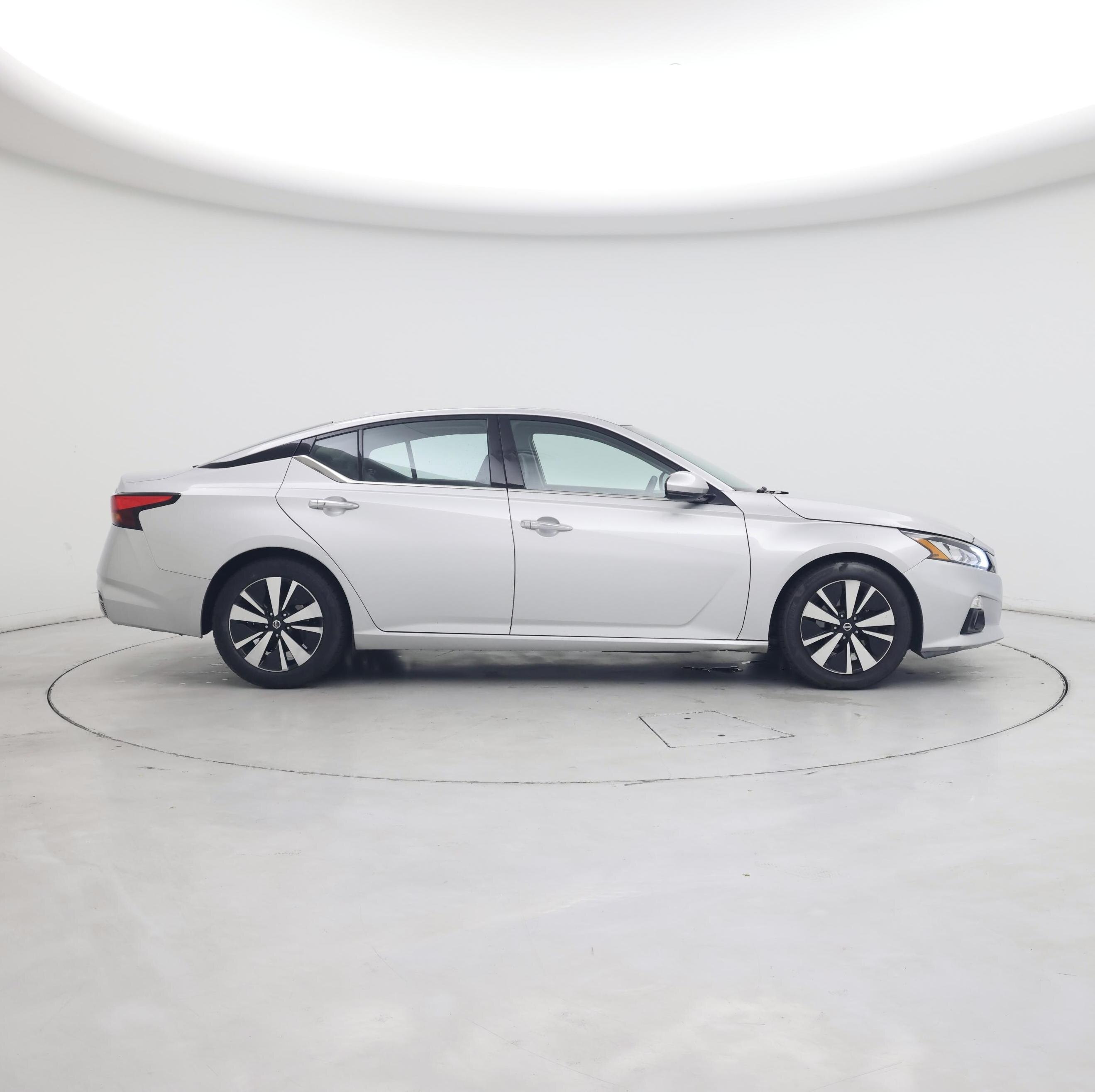 Thumbnail: 2020 Nissan Altima - 7