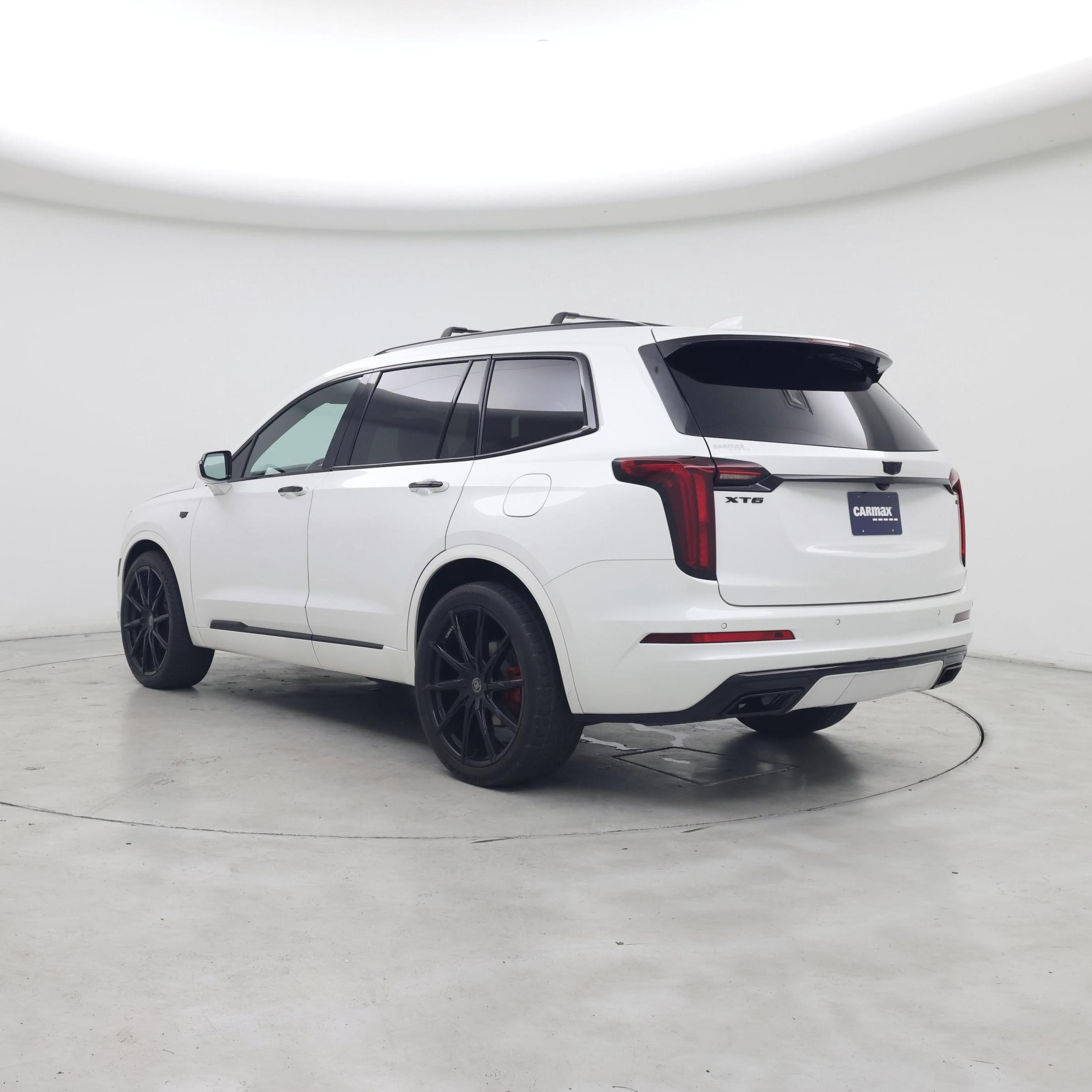 Thumbnail: 2022 Cadillac XT6 - 2