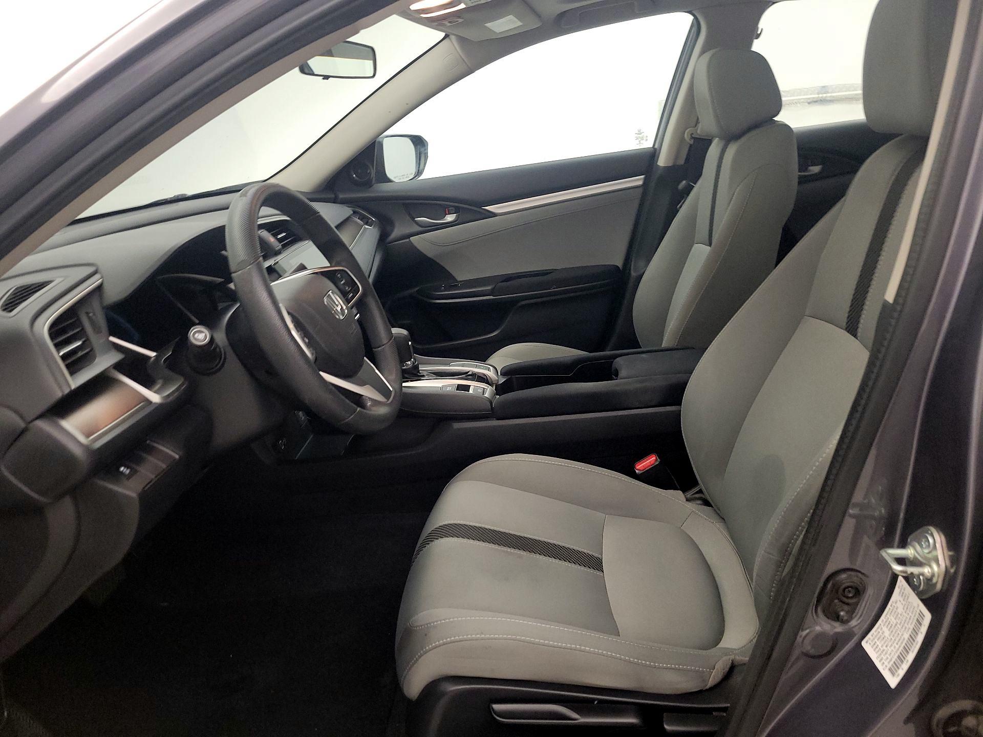 Thumbnail: 2016 Honda Civic - 11