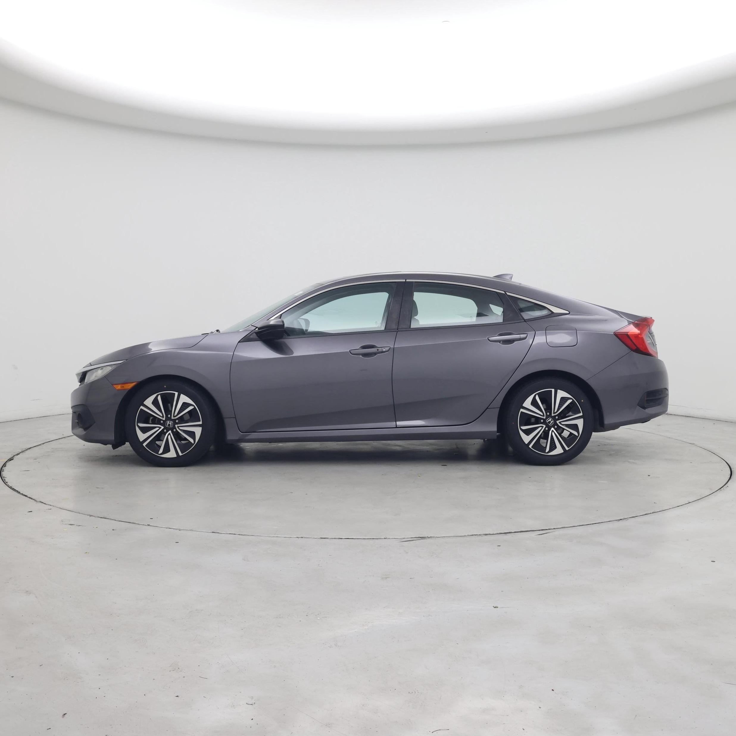 Thumbnail: 2016 Honda Civic - 3