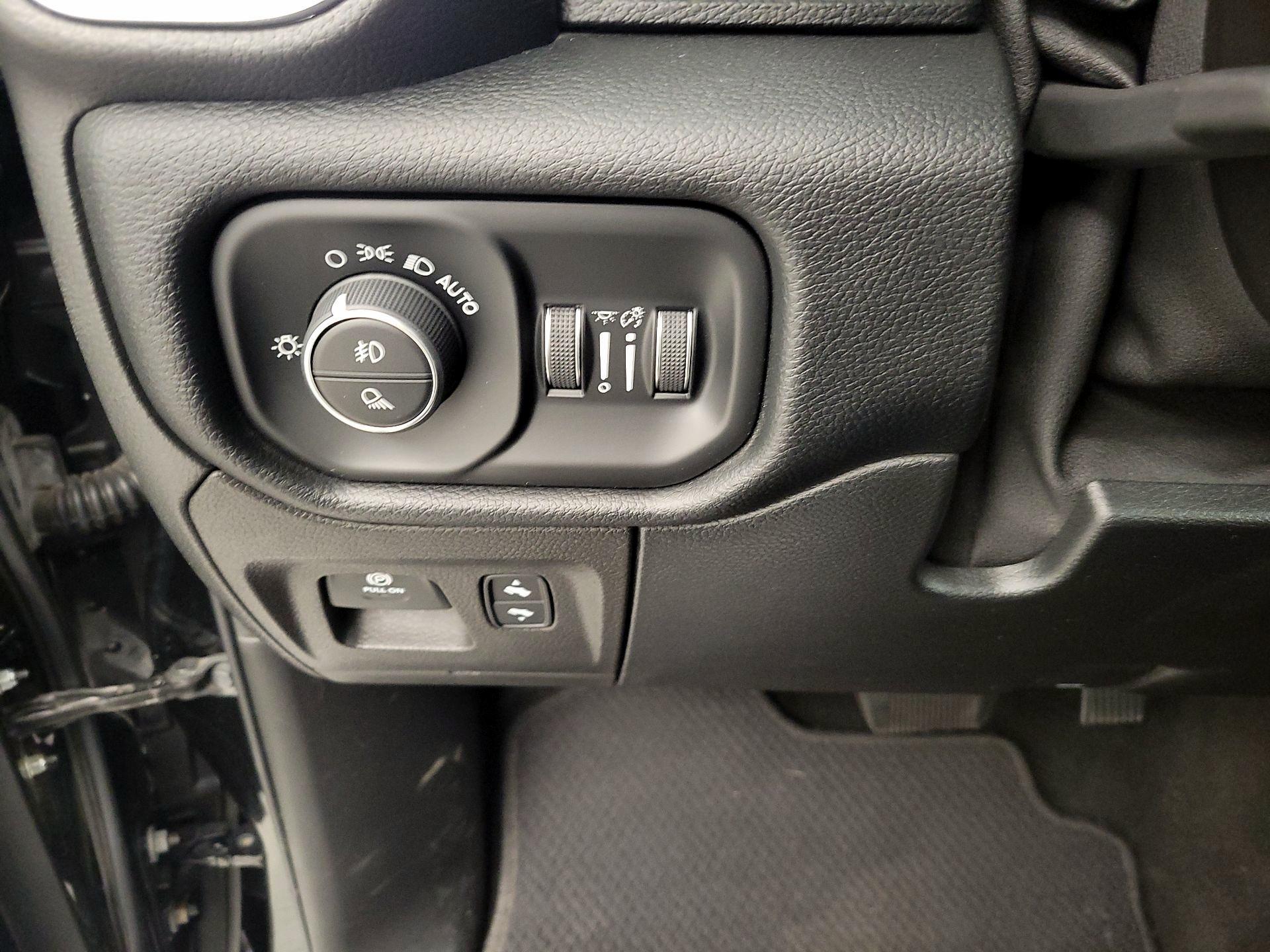 Thumbnail: 2021 RAM 1500 - 13