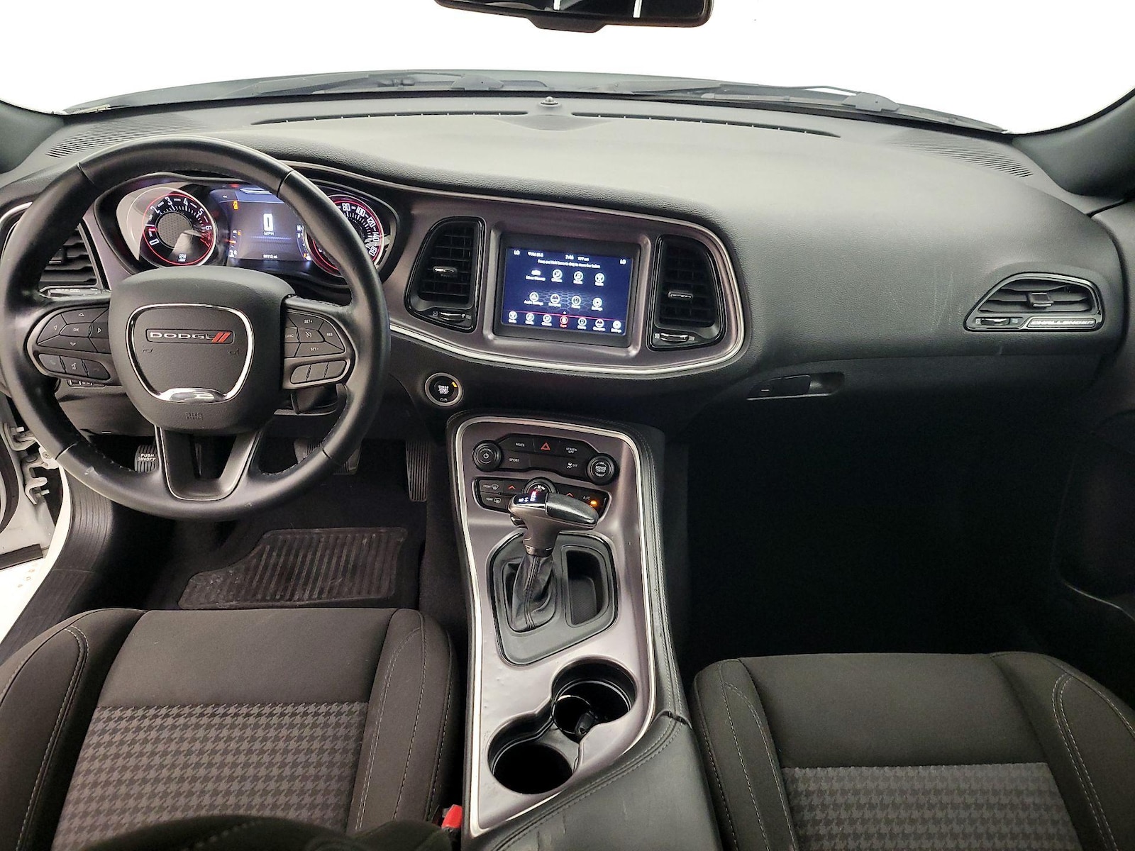 2020 Dodge Challenger SXT - Photo 10