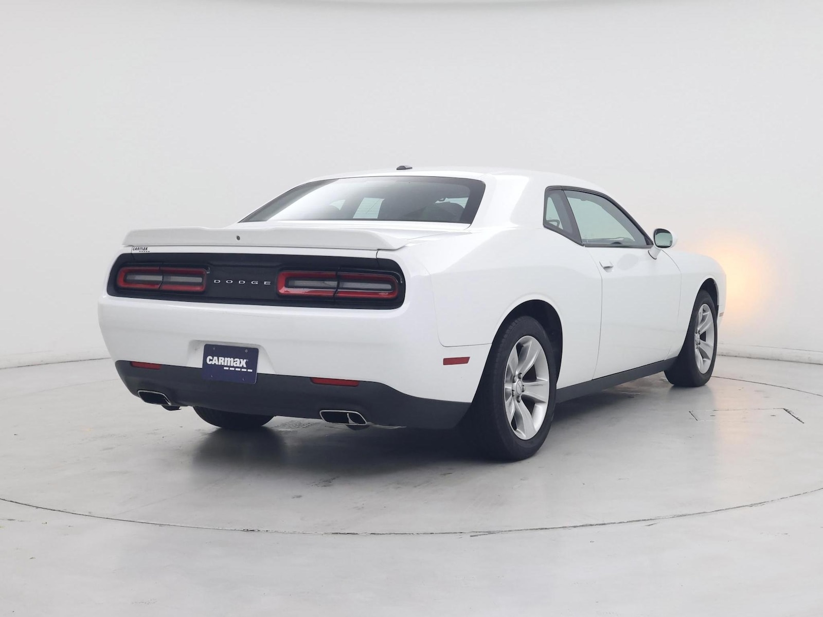 2020 Dodge Challenger SXT - Photo 9