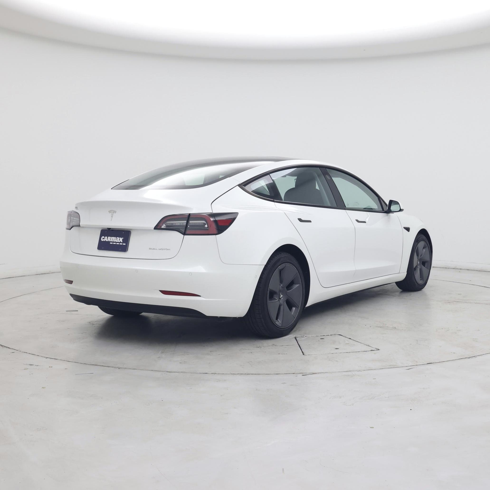 Thumbnail: 2022 Tesla Model 3 - 8