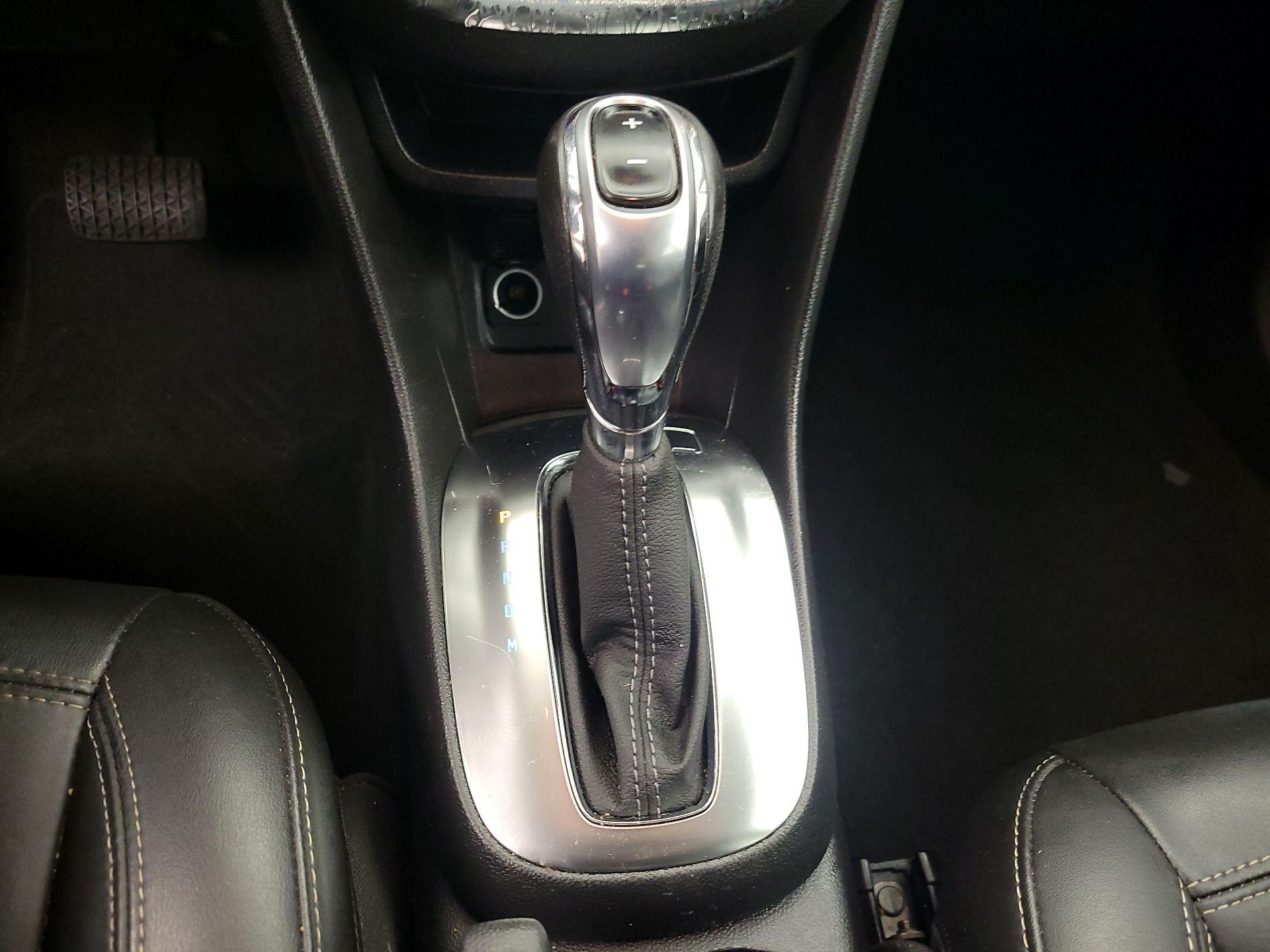 Thumbnail: 2016 Buick Encore - 17
