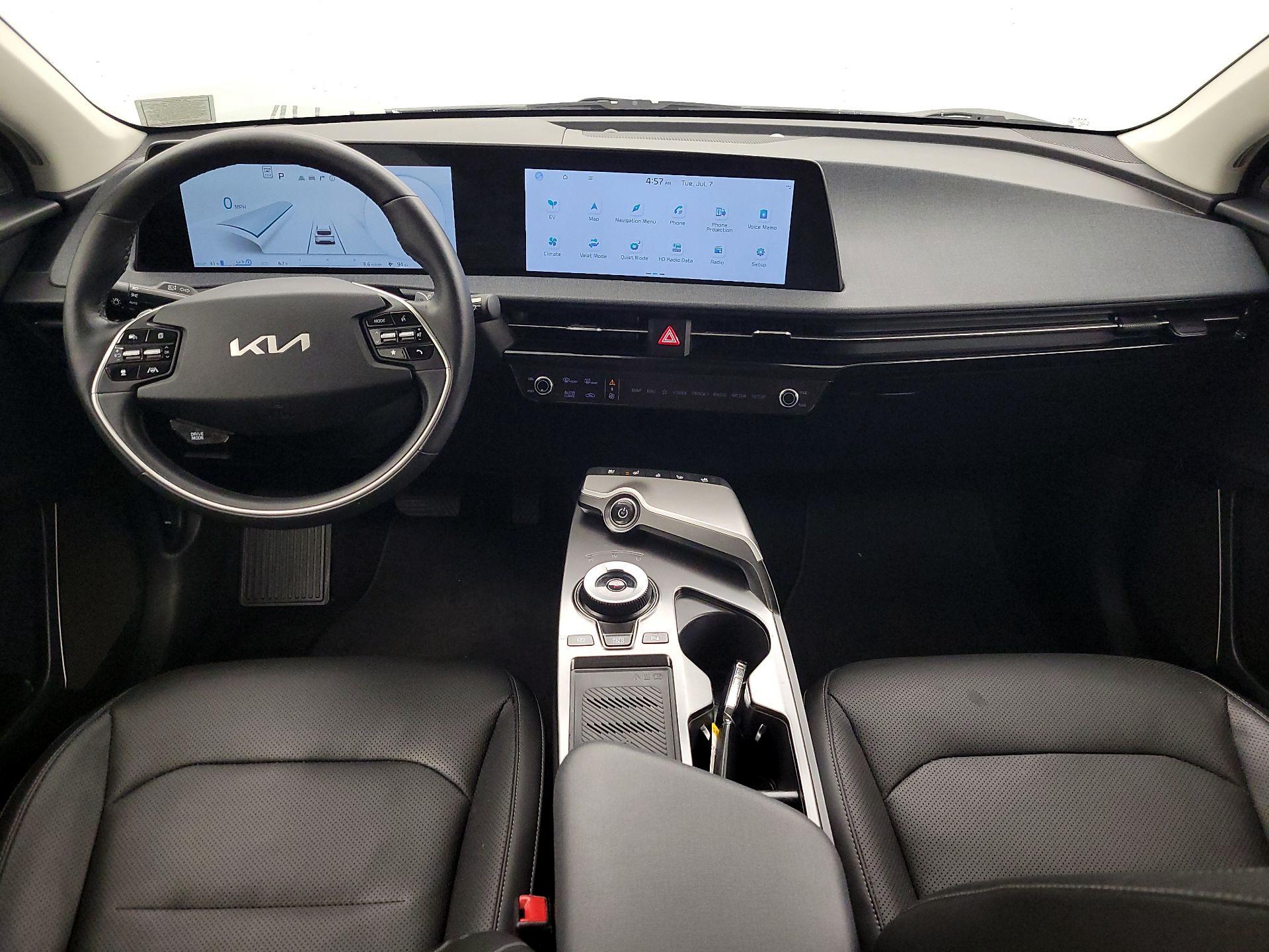 Thumbnail: 2022 Kia EV6 - 8