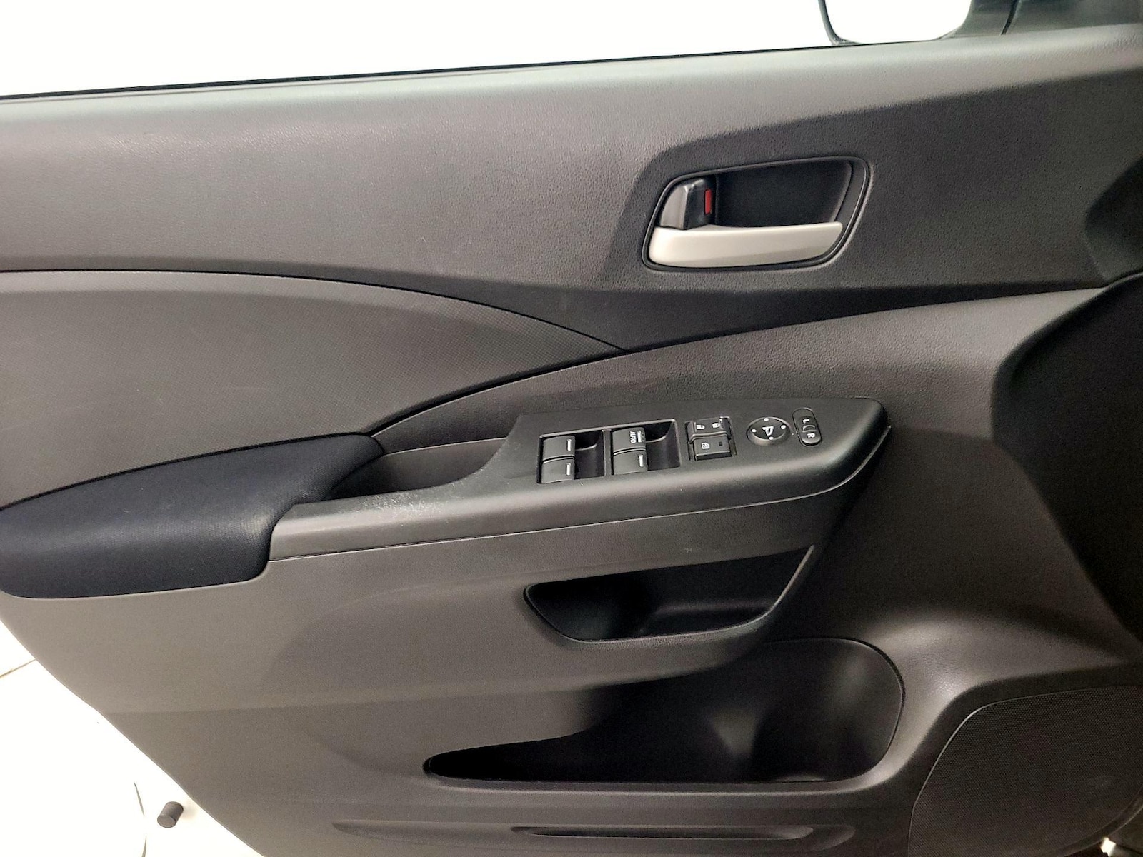 2015 Honda CR-V LX - Photo 13