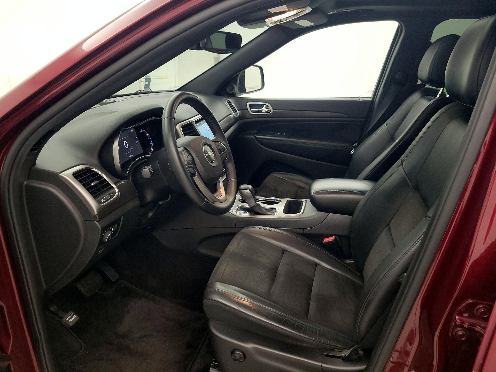 Thumbnail: 2018 Jeep Grand Cherokee - 11