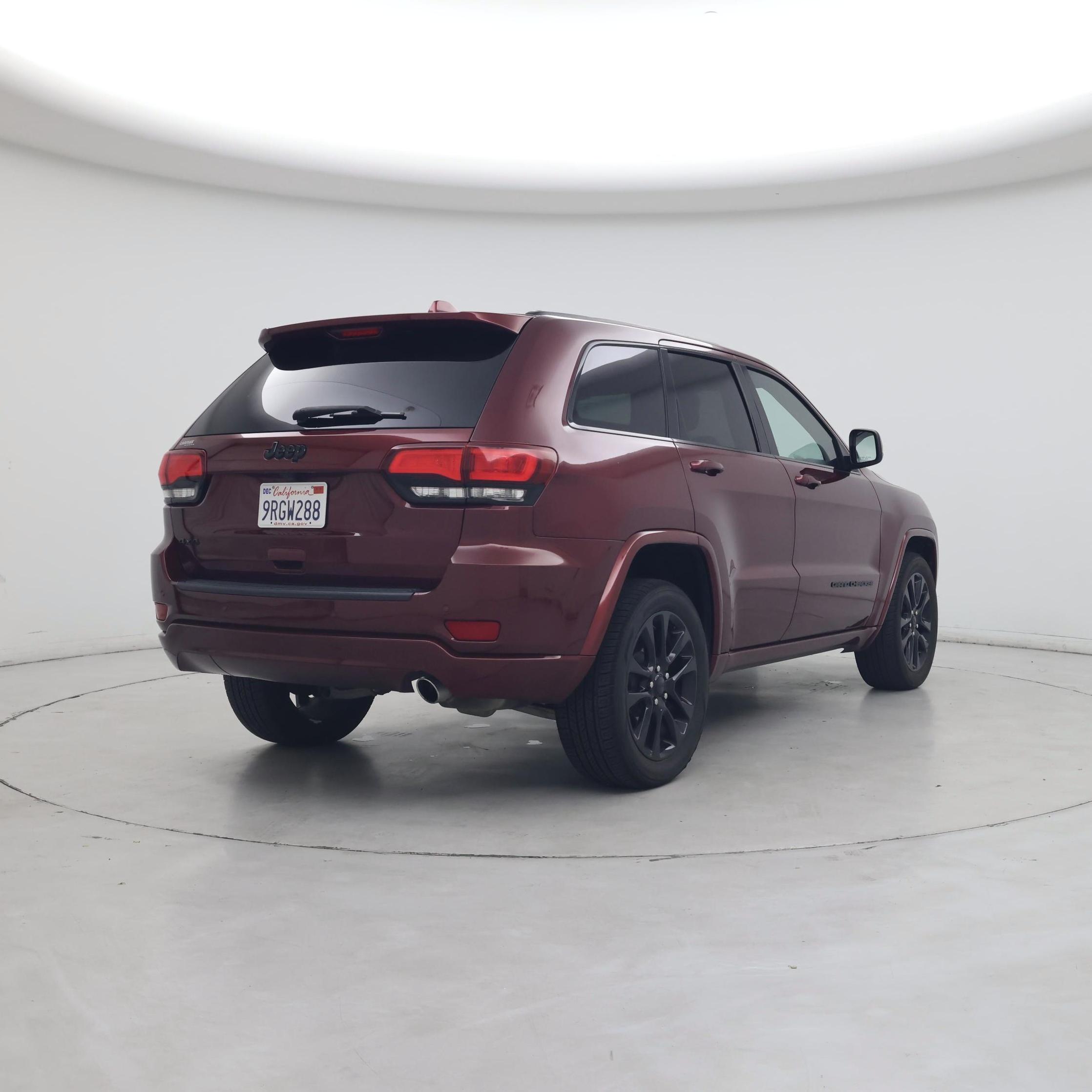 Thumbnail: 2018 Jeep Grand Cherokee - 8