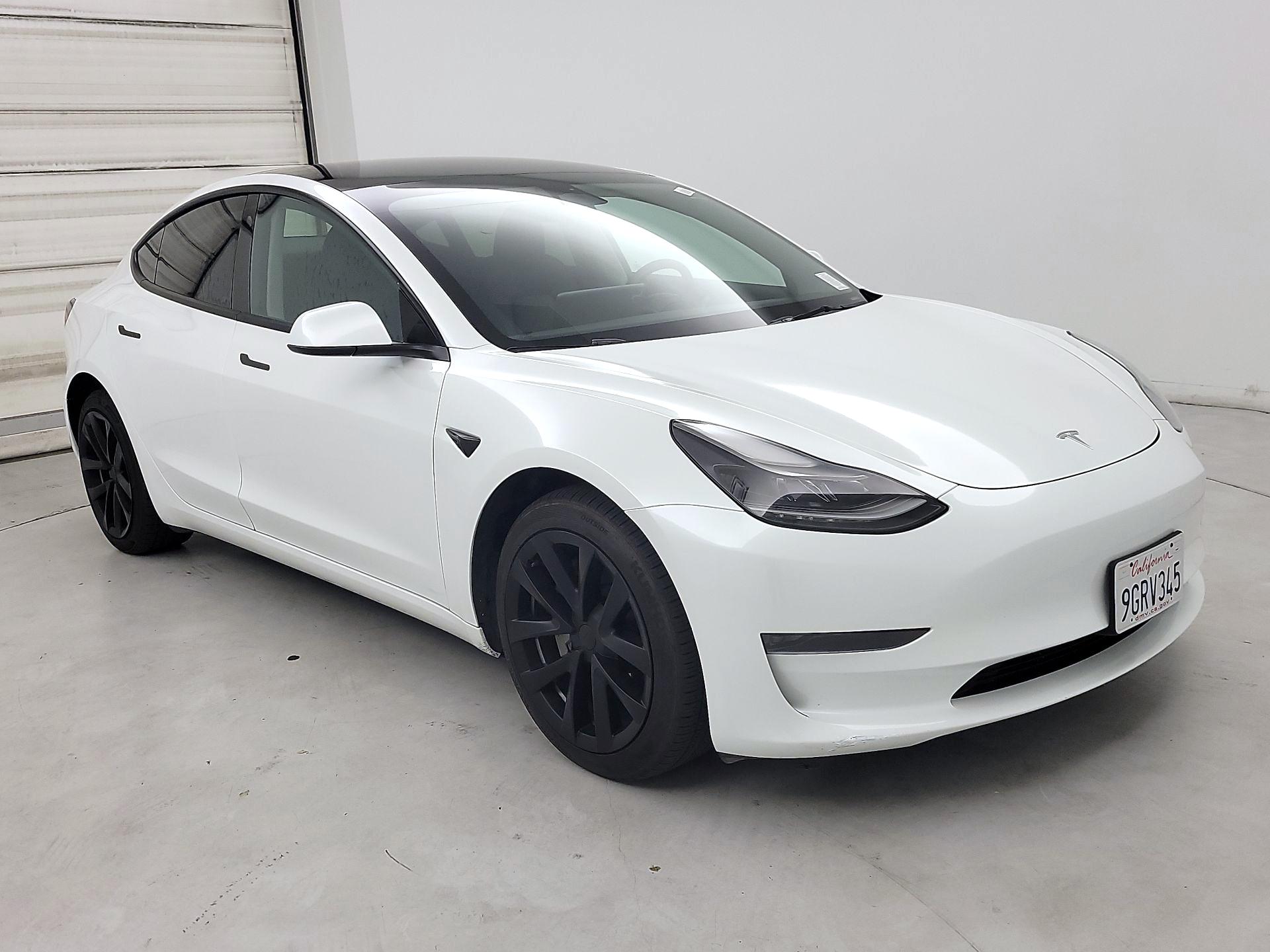 Thumbnail: 2023 Tesla Model 3 - 1
