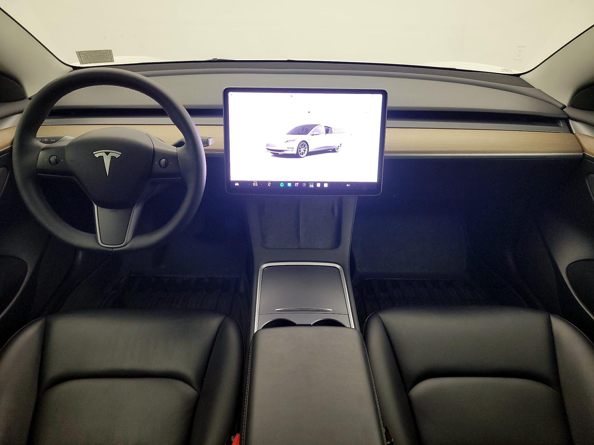 Thumbnail: 2023 Tesla Model 3 - 8
