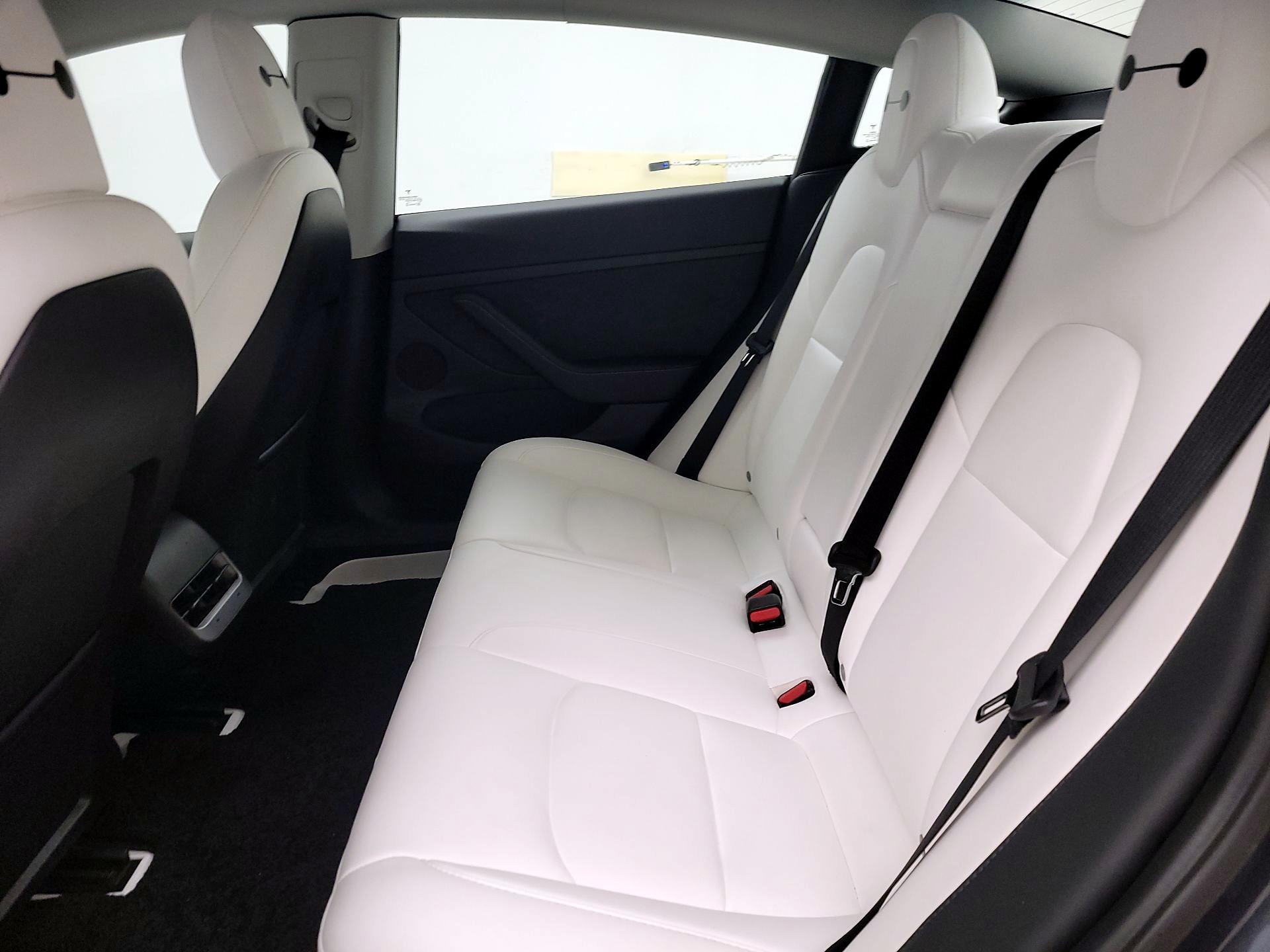 Thumbnail: 2022 Tesla Model 3 - 18