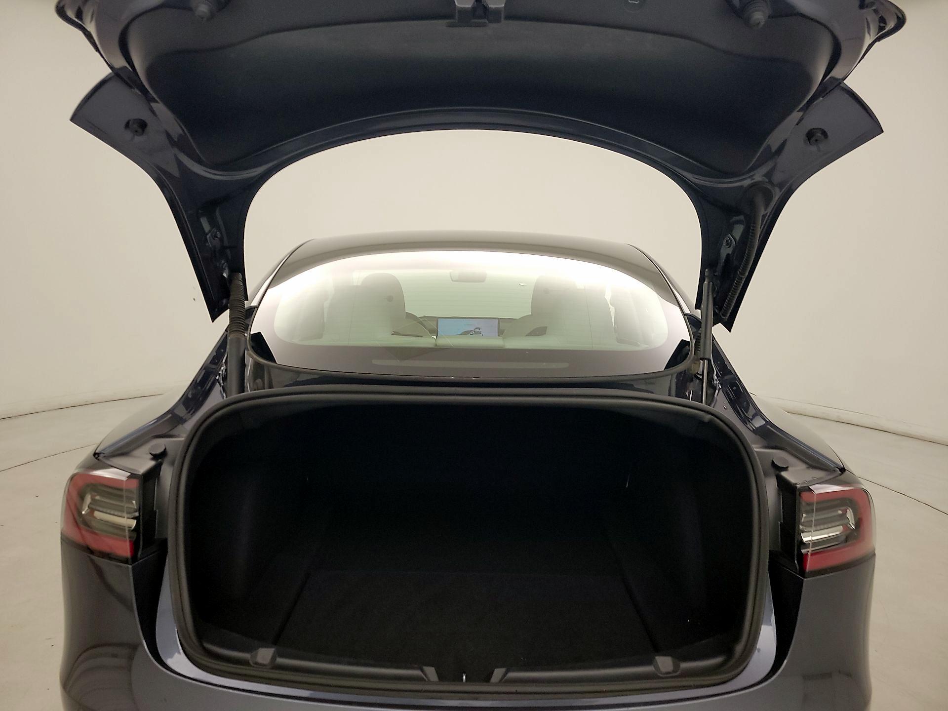 Thumbnail: 2022 Tesla Model 3 - 19