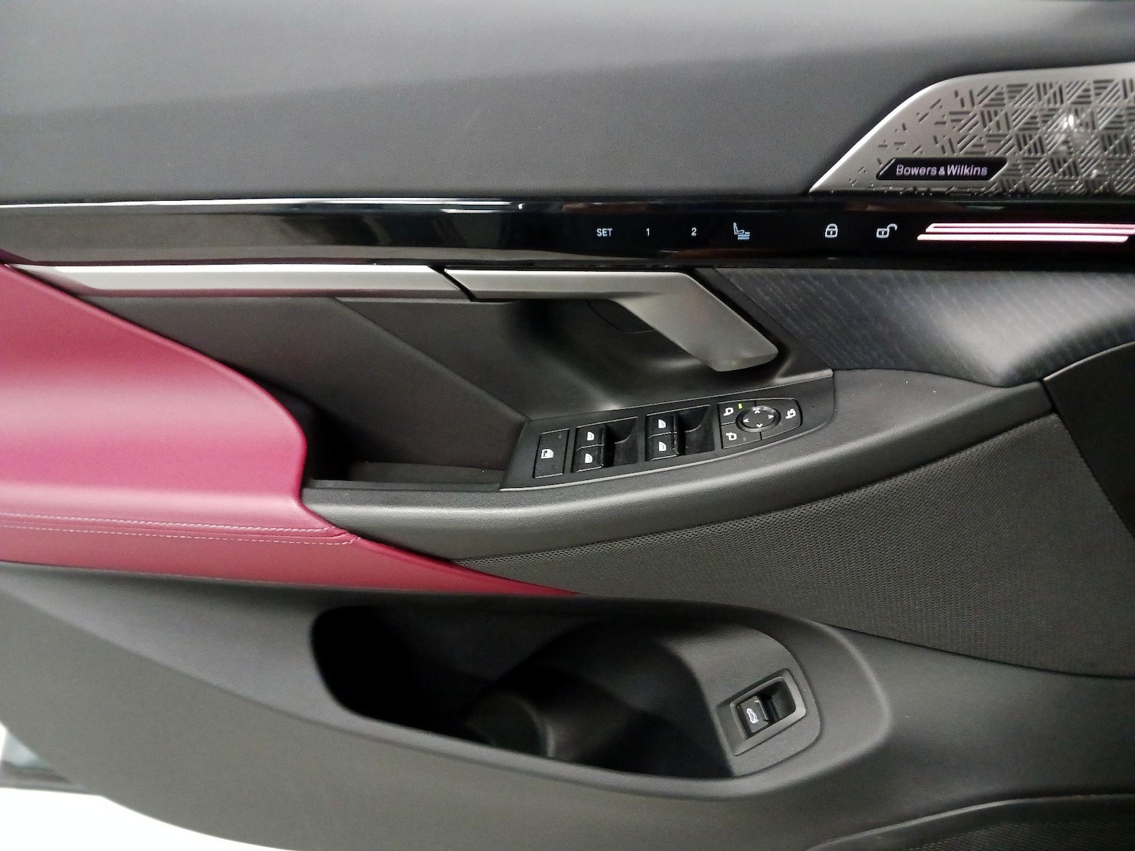 2024 BMW 5 Series 530i - Photo 13