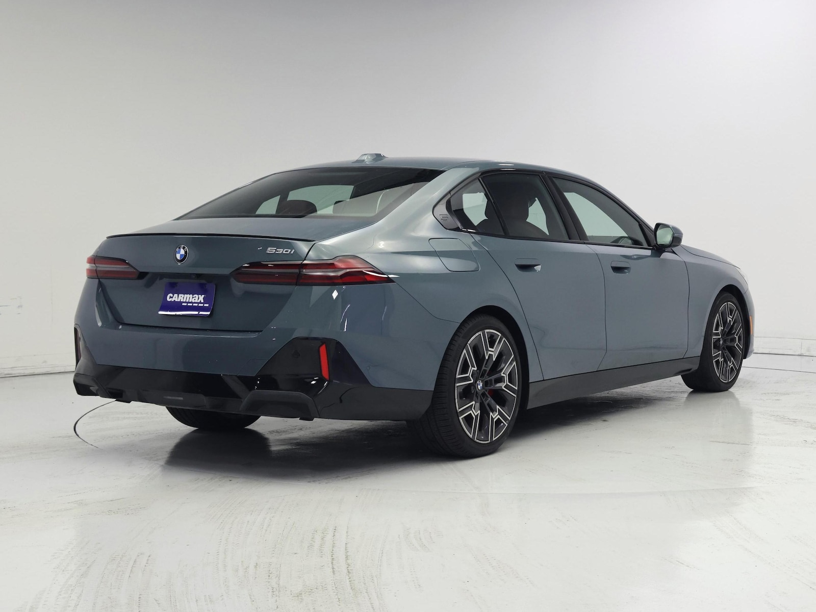 2024 BMW 5 Series 530i - Photo 9