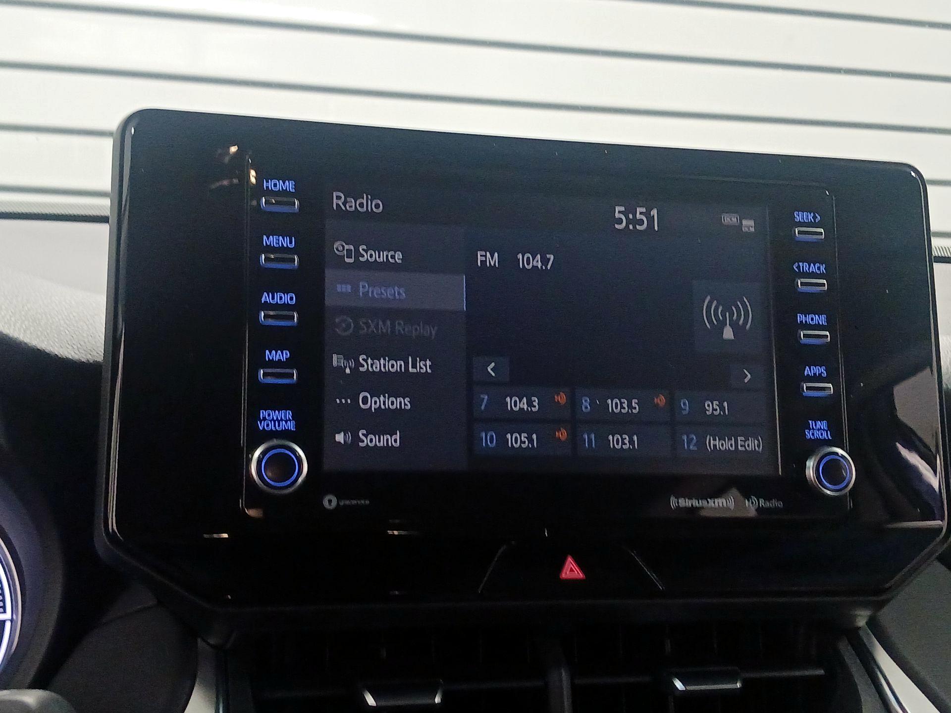Thumbnail: 2021 Toyota Venza - 13