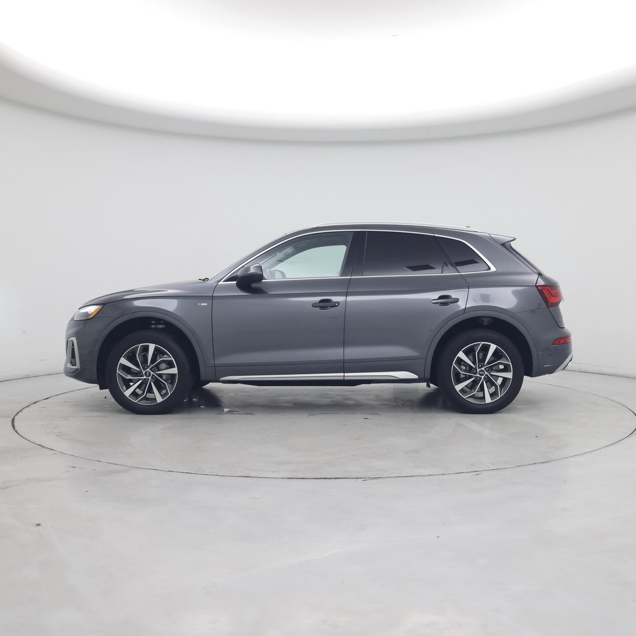 Thumbnail: 2024 Audi Q5 - 3