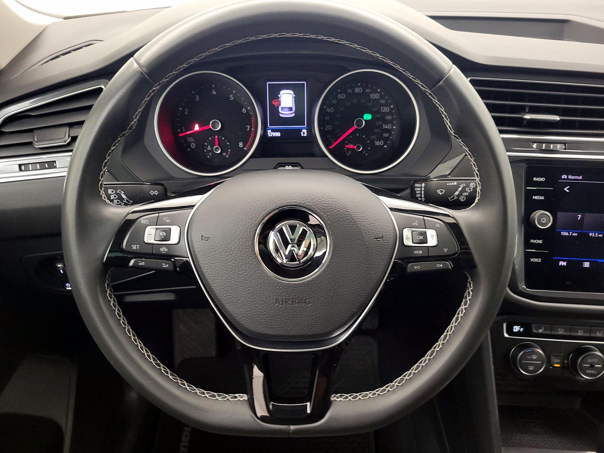 Thumbnail: 2021 Volkswagen Tiguan - 10