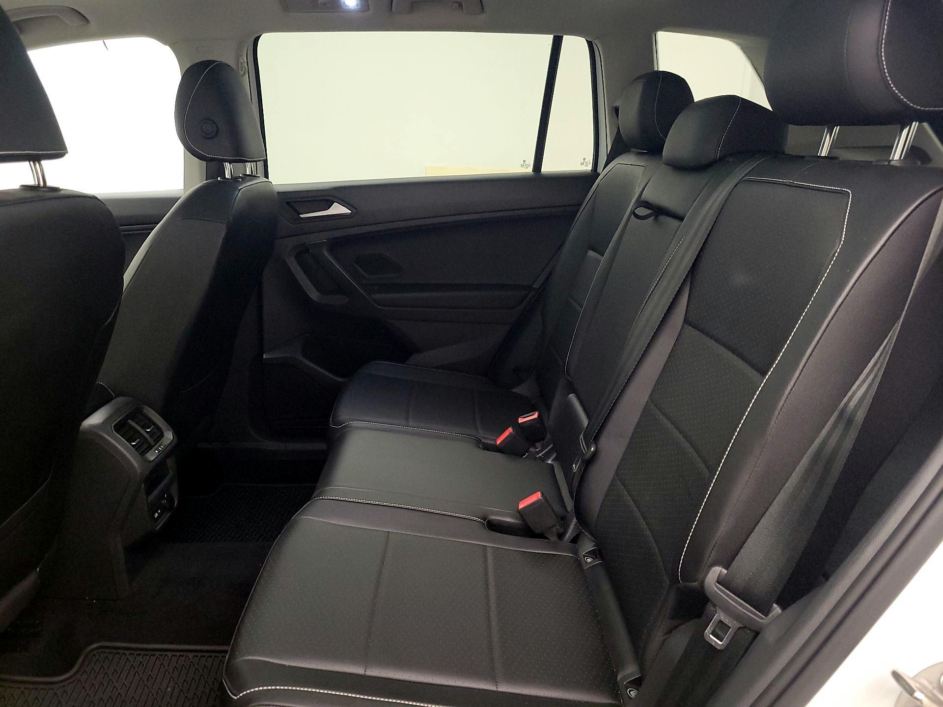 Thumbnail: 2021 Volkswagen Tiguan - 20