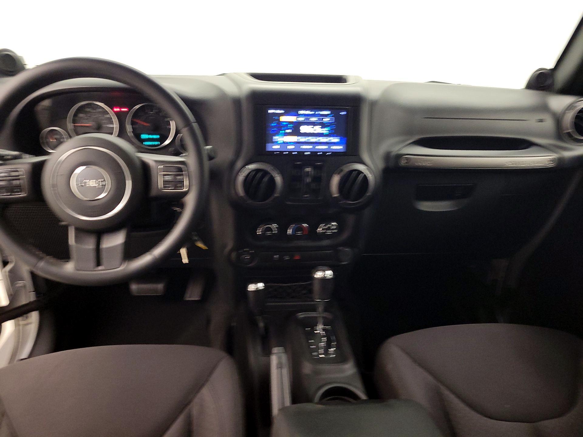 Thumbnail: 2014 Jeep Wrangler - 9
