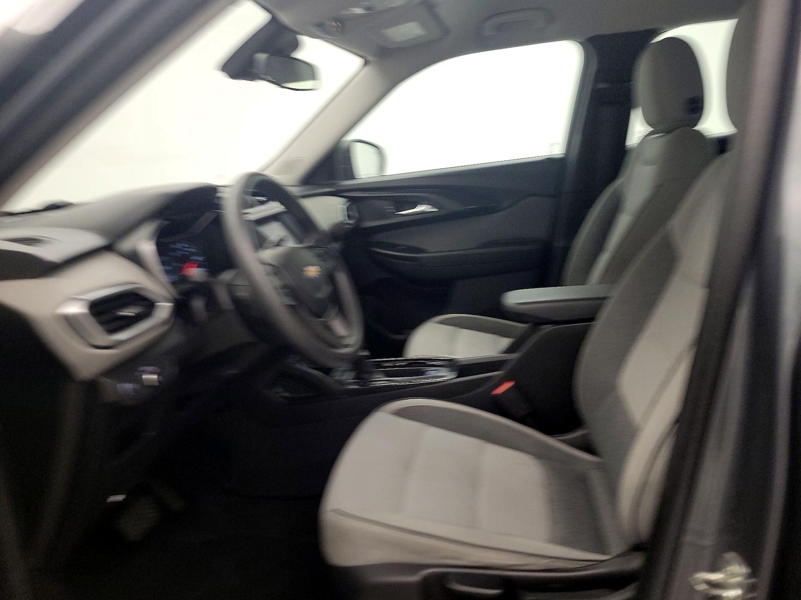 2021 Chevrolet Trailblazer LS - Photo 12