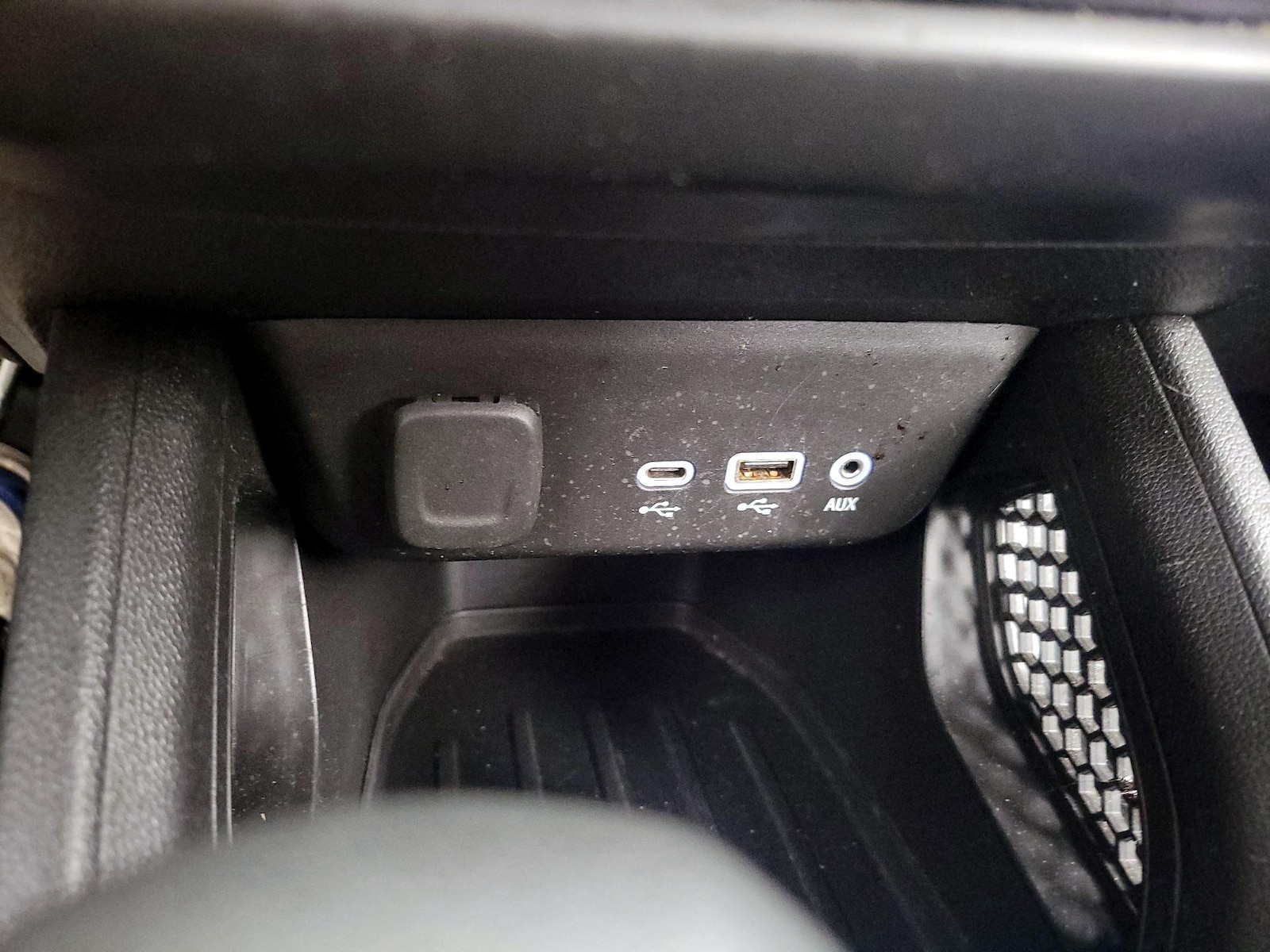 2021 Chevrolet Trailblazer LS - Photo 19